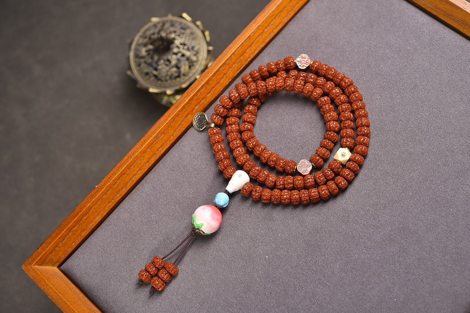 An Exquisite Bodhi Seeds Bracelets: An Exquisite Bodhi Seeds Bracelets,Size:8mm,Weight:42g 菩提手串