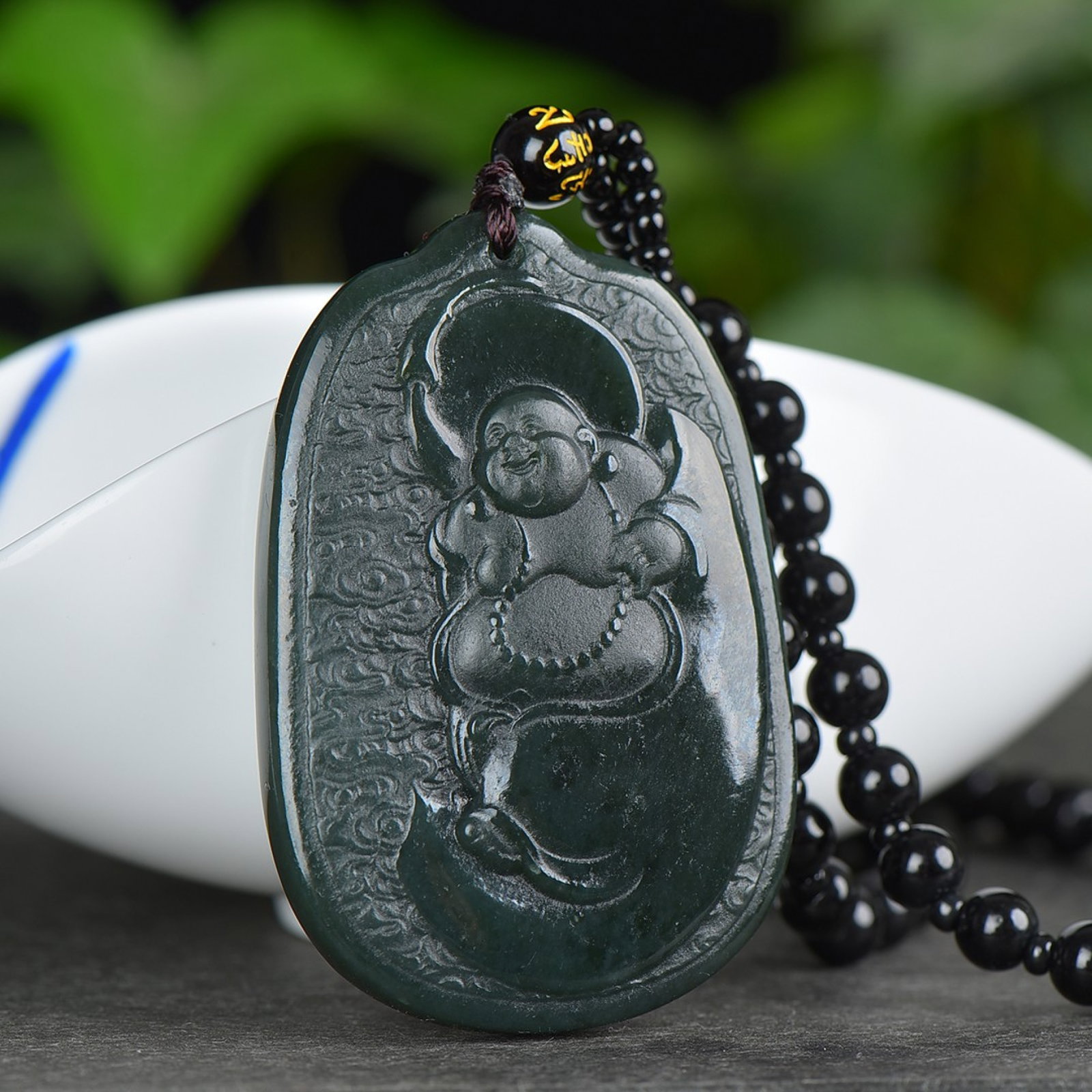 An Exquisite Sapphire Auspicious Cloud and Maitreya Buddha Pattern Pendant: An Exquisite Sapphire Auspicious Cloud and Maitreya Buddha Pattern Pendant,Size:41mmx61mm (寓意)吉祥心怀天下能容天下事