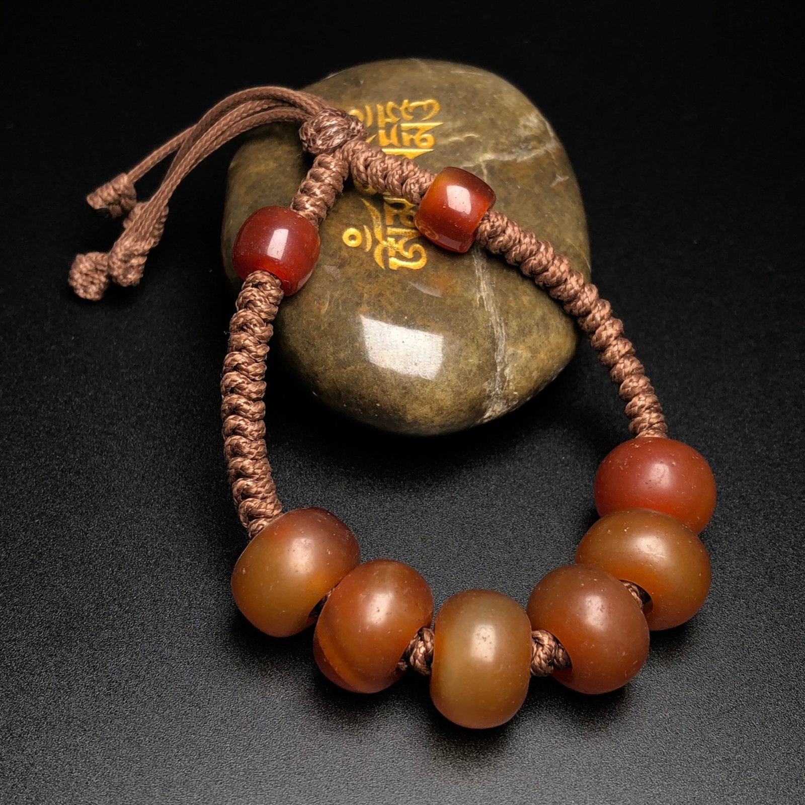 An Exquisite Agate Bracelets - 3