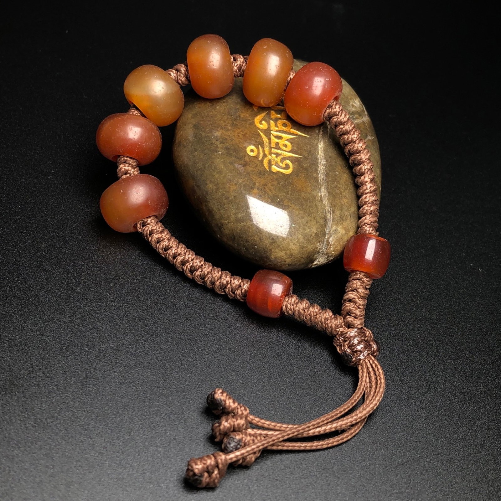 An Exquisite Agate Bracelets - 6