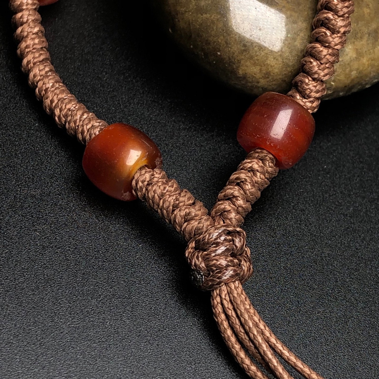 An Exquisite Agate Bracelets - 8
