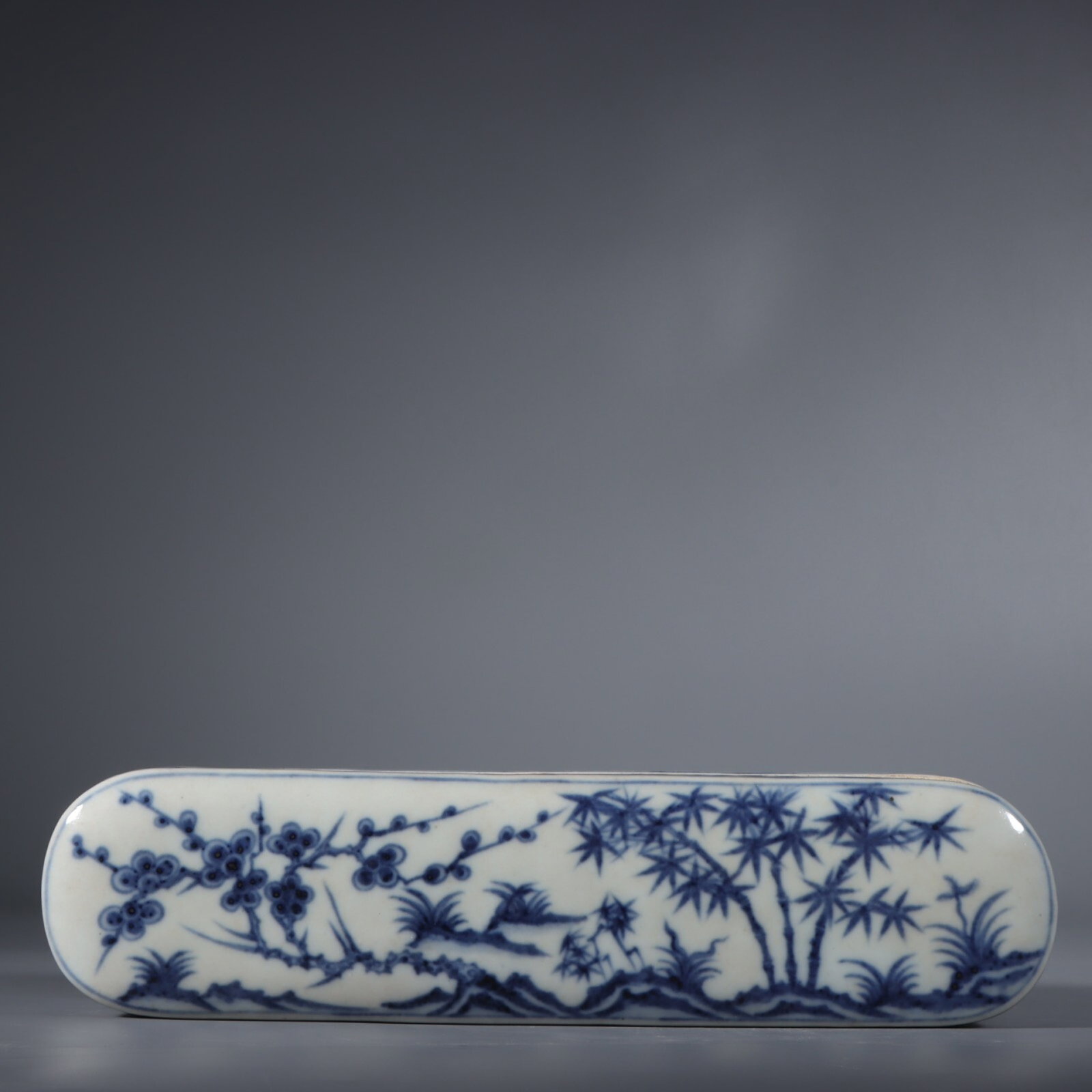 A Fine Underglaze Blue Square Covered Box - 9