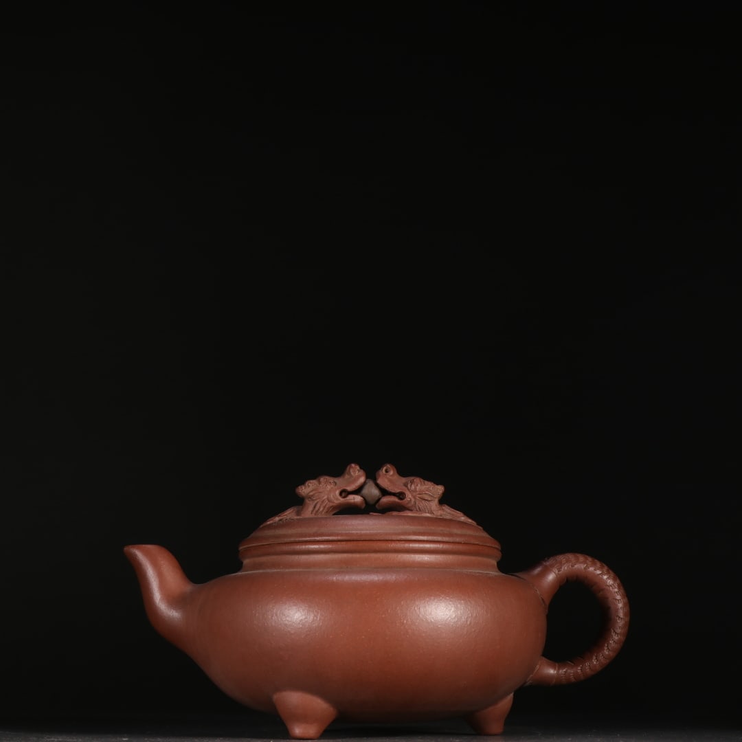 A Fine Chinese Zisha Clay Teapot with Twin Dragons Chasing a Pearl Decoration: A Fine Chinese Zisha Clay Teapot with Twin Dragons Chasing a Pearl Decoration,Modern Period,China,Xu Hantang Mark,Size:3.7inx7in,紫砂双龙戏珠紫砂茶