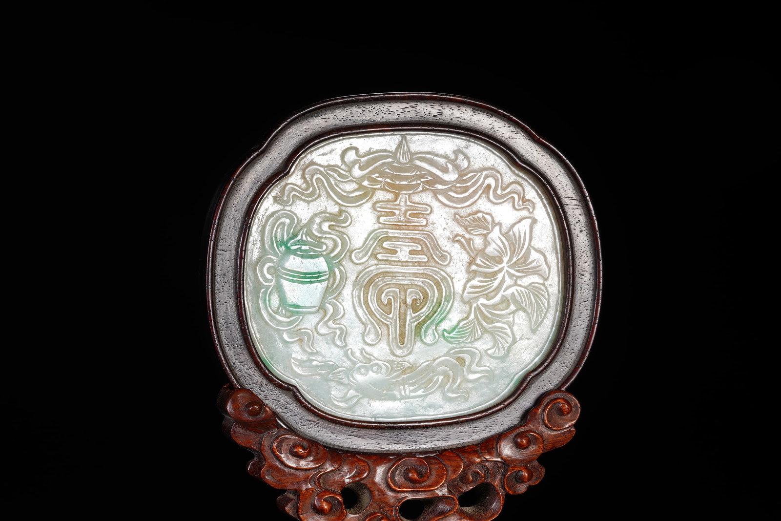 An Exquisite Jadeite Relief Table Screen With Longevity Pattern - 3