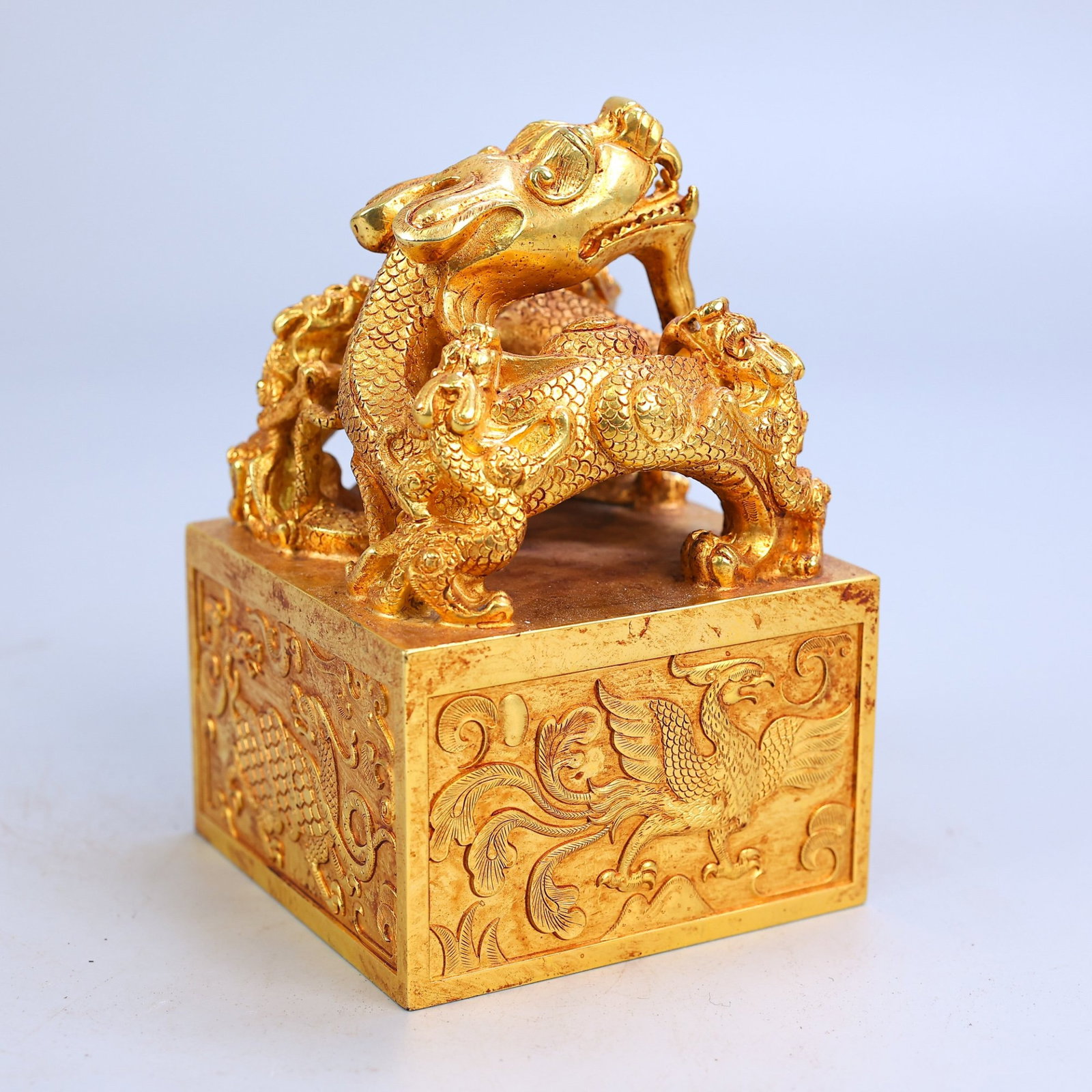 An Exquisite Gilt Bronze Square Seal With Multiple Dragon Knobs - 9