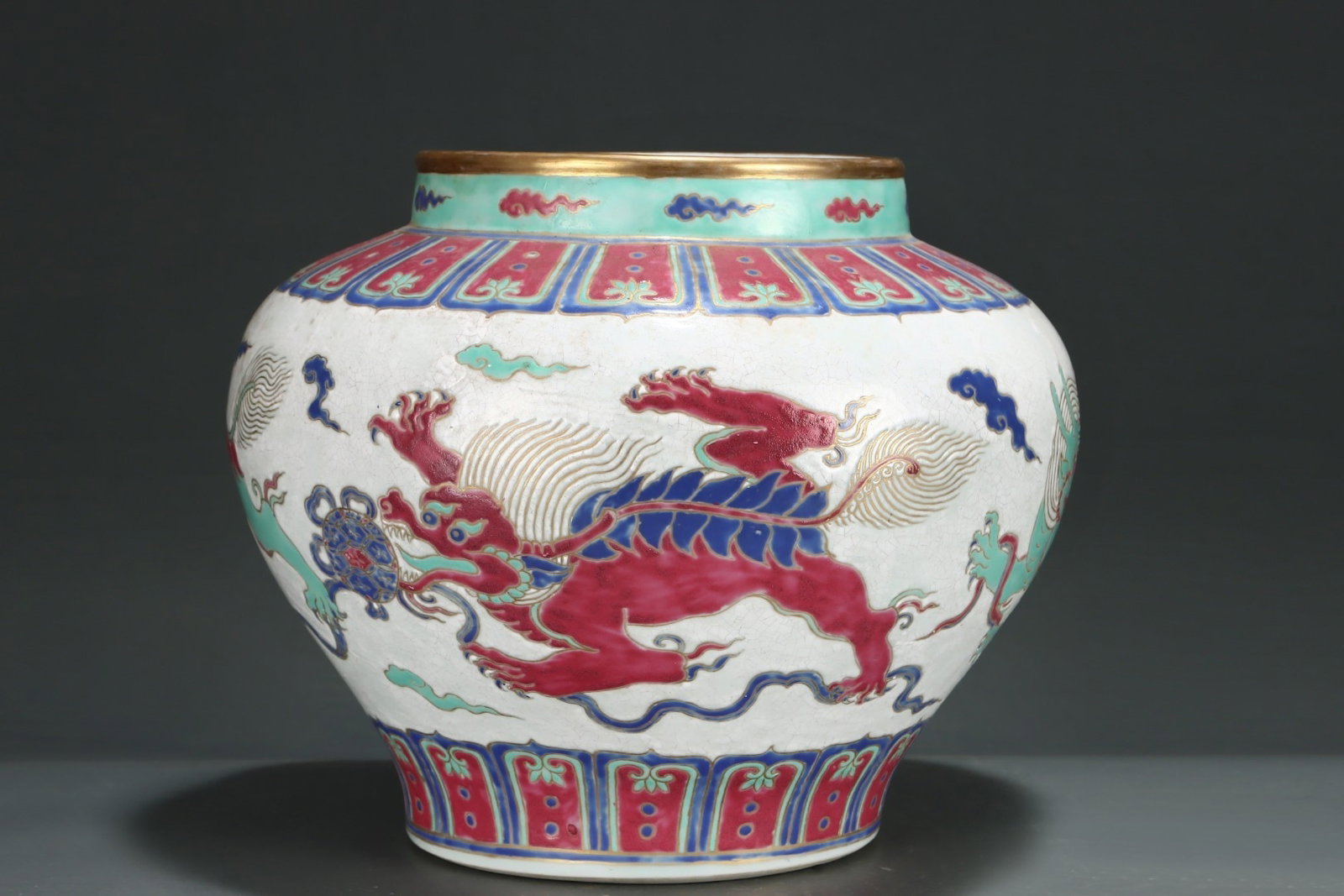 An Exquisite Fahua Glazed Jar Gilded With Lion Rolling Hydrangea Ball And Interlocking Lotus: An Exquisite Fahua Glazed Jar Gilded With Lion Rolling Hydrangea Ball And Interlocking Lotus Patterns,China Ming Dynasty,Four-Character Jingtai