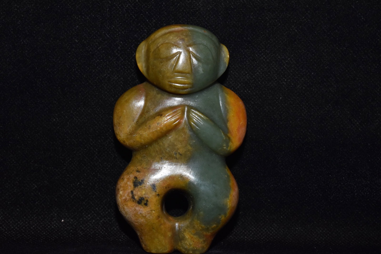 A Fine White Jade Human Figure Ornament: A Fine White Jade Human Figure Ornament,Hongshan Culture,Dimensions:2.4inx 4.3in,Weight:280g,白玉玉人摆件,红山文化