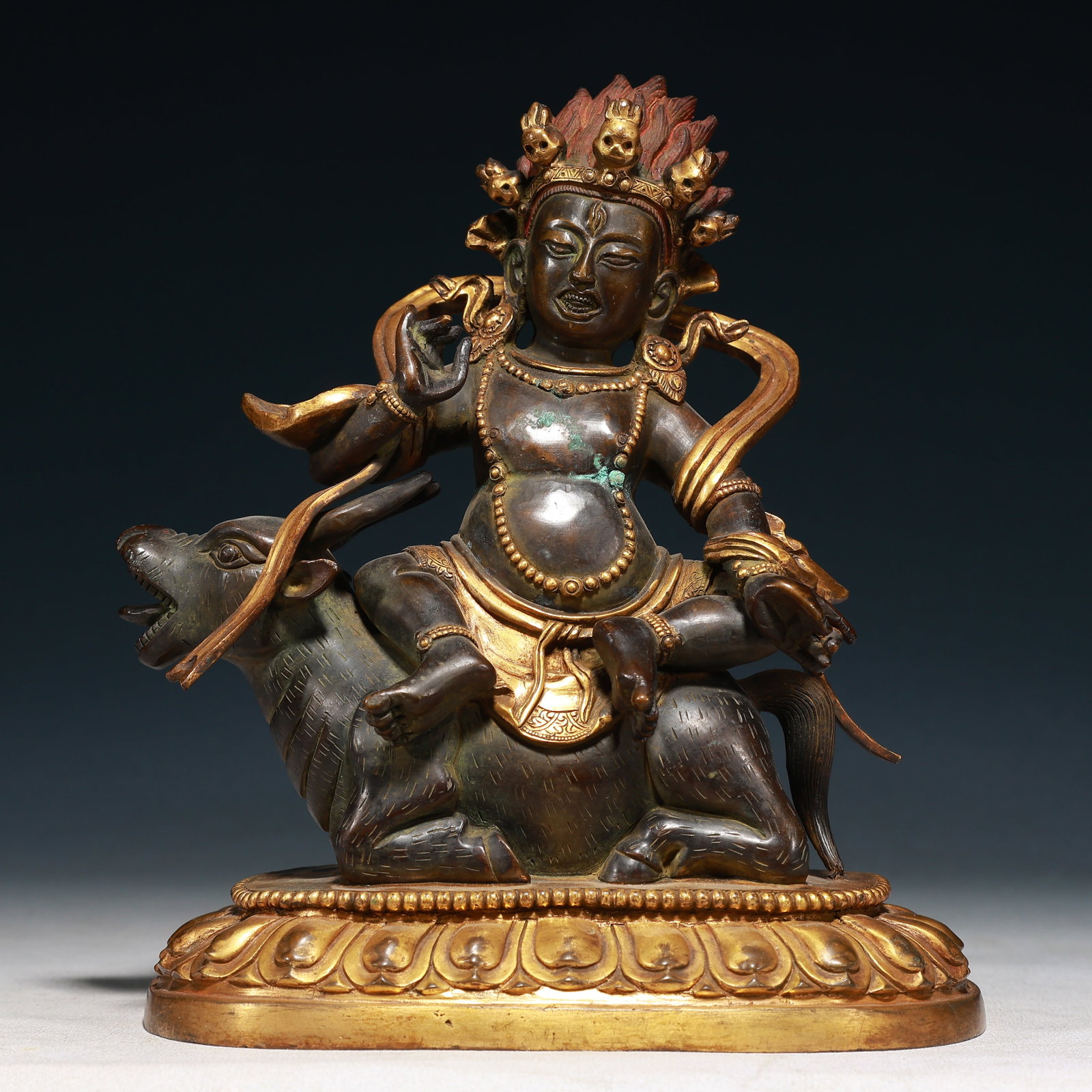 A Solemn Gilt Bronze Buddha Statue (1 of 10)