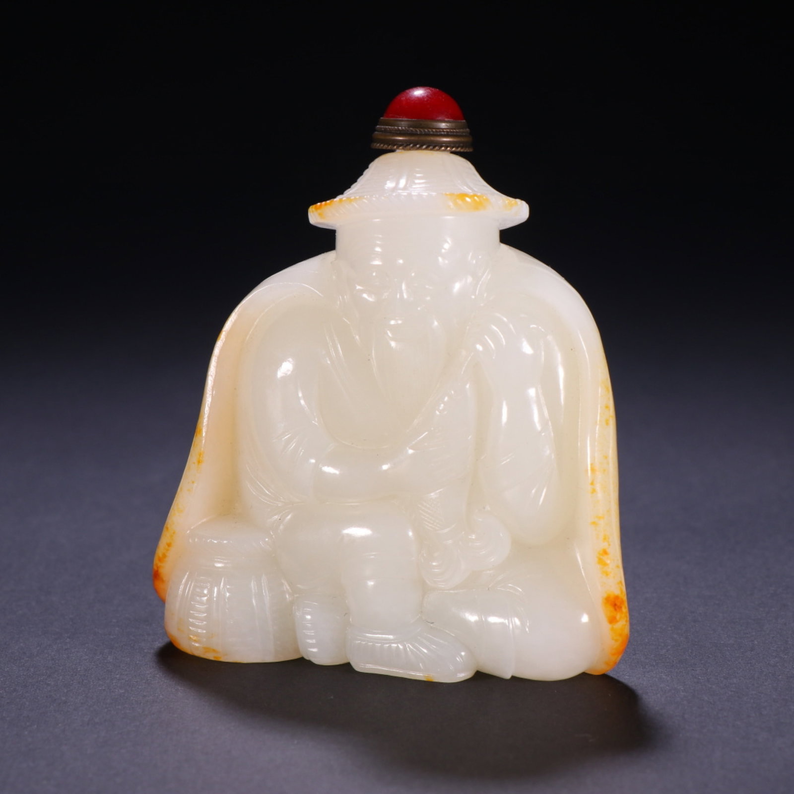 An Exquisite White Jade Snuff Bottle With Fisherman Scene (1 of 9)