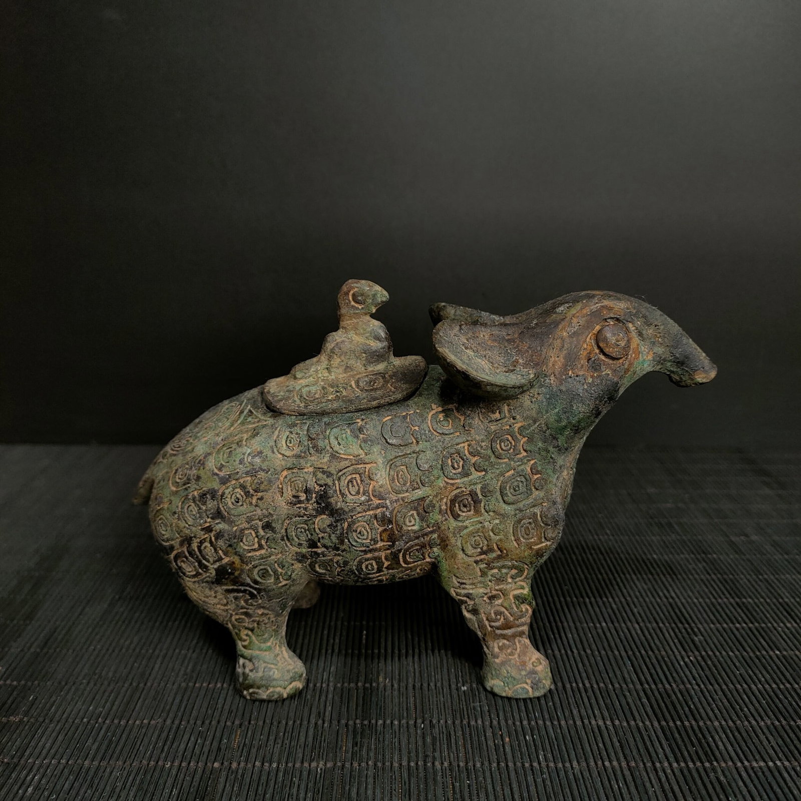 A Fine Bronze Auspicious?Beast Vessel: A Fine Bronze Auspicious‑Beast Vessel,Chinese Warring States Period,Dimensions:5.9inx4.3in,Weight:1000g,青铜瑞兽尊,中国战国时期