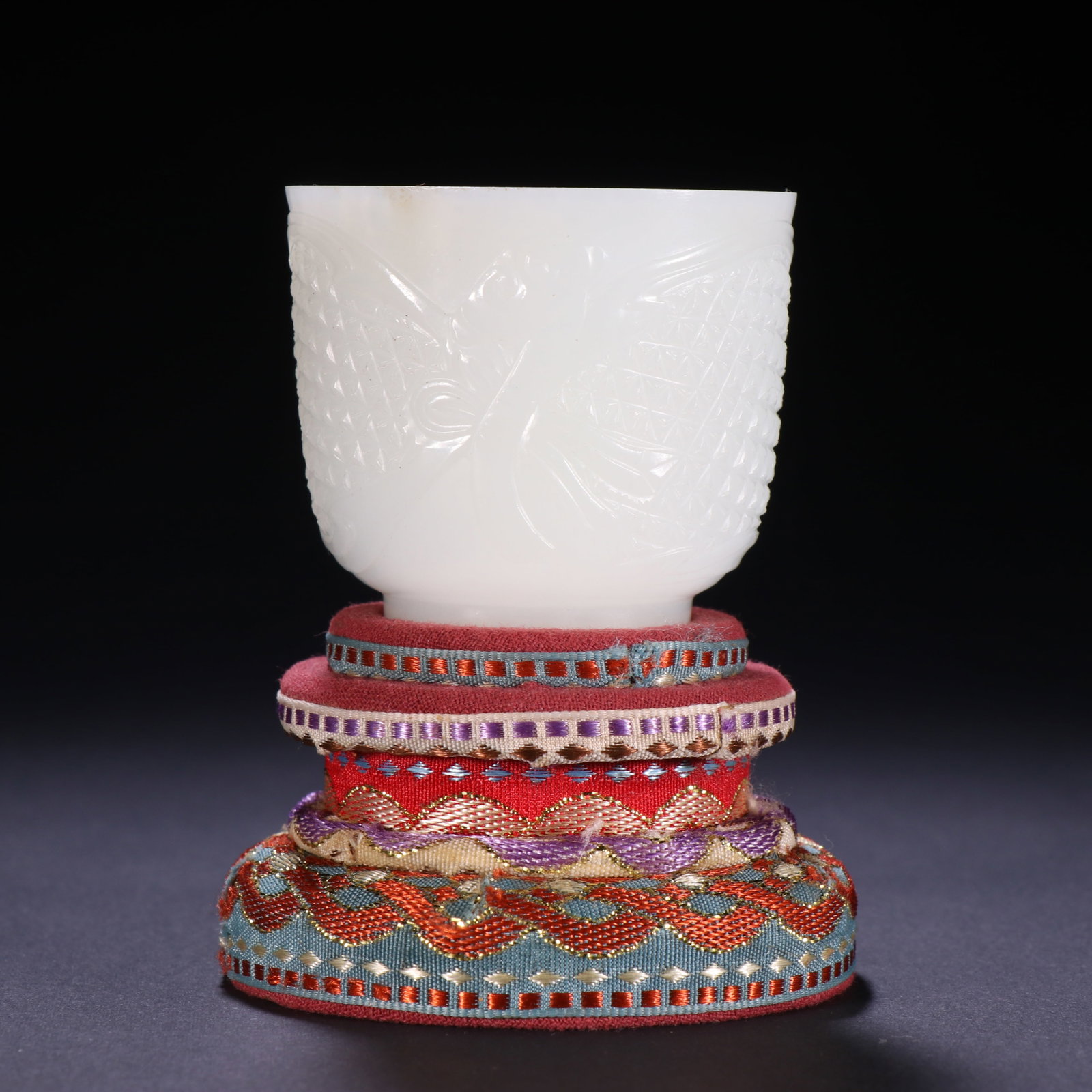 An Exquisite White Jade Cup Decorated With Phoenix Pattern: An Exquisite White Jade Cup Decorated With Phoenix Pattern,China Qing Dynasty,Dimensions:1.9inx2.2in,Weight:87.5g,白玉凤纹玉杯,中国清代