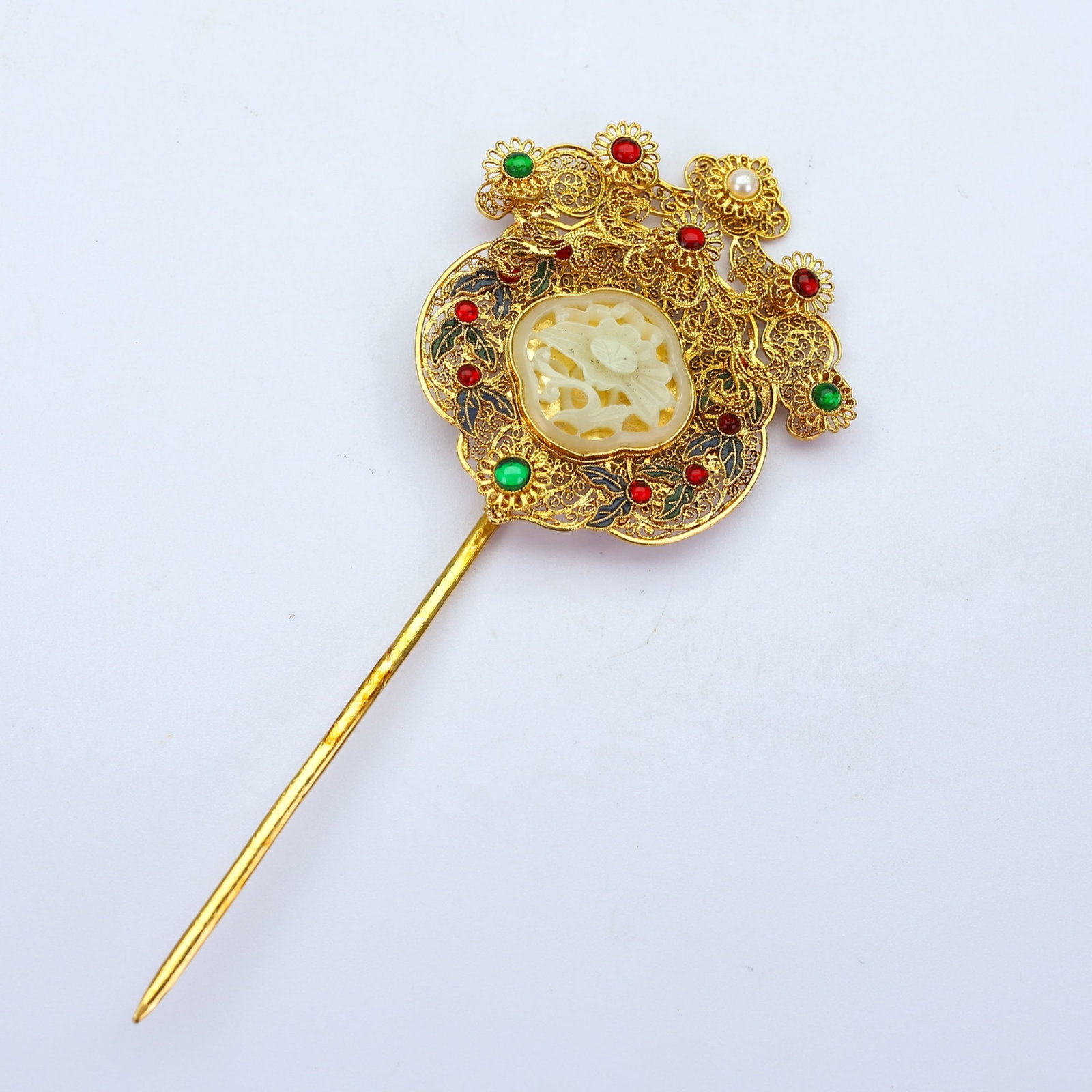 An Exquisite Gilt Bronze Filigree Enamel Hairpin Inlaid With White Jade And Multiple Gemstones: An Exquisite Gilt Bronze Filigree Enamel Hairpin Inlaid With White Jade And Multiple Gemstones,China,Qing Dynasty,Dimensions:7.5inx3.1in,Weight:55g,铜鎏金累丝烧"
