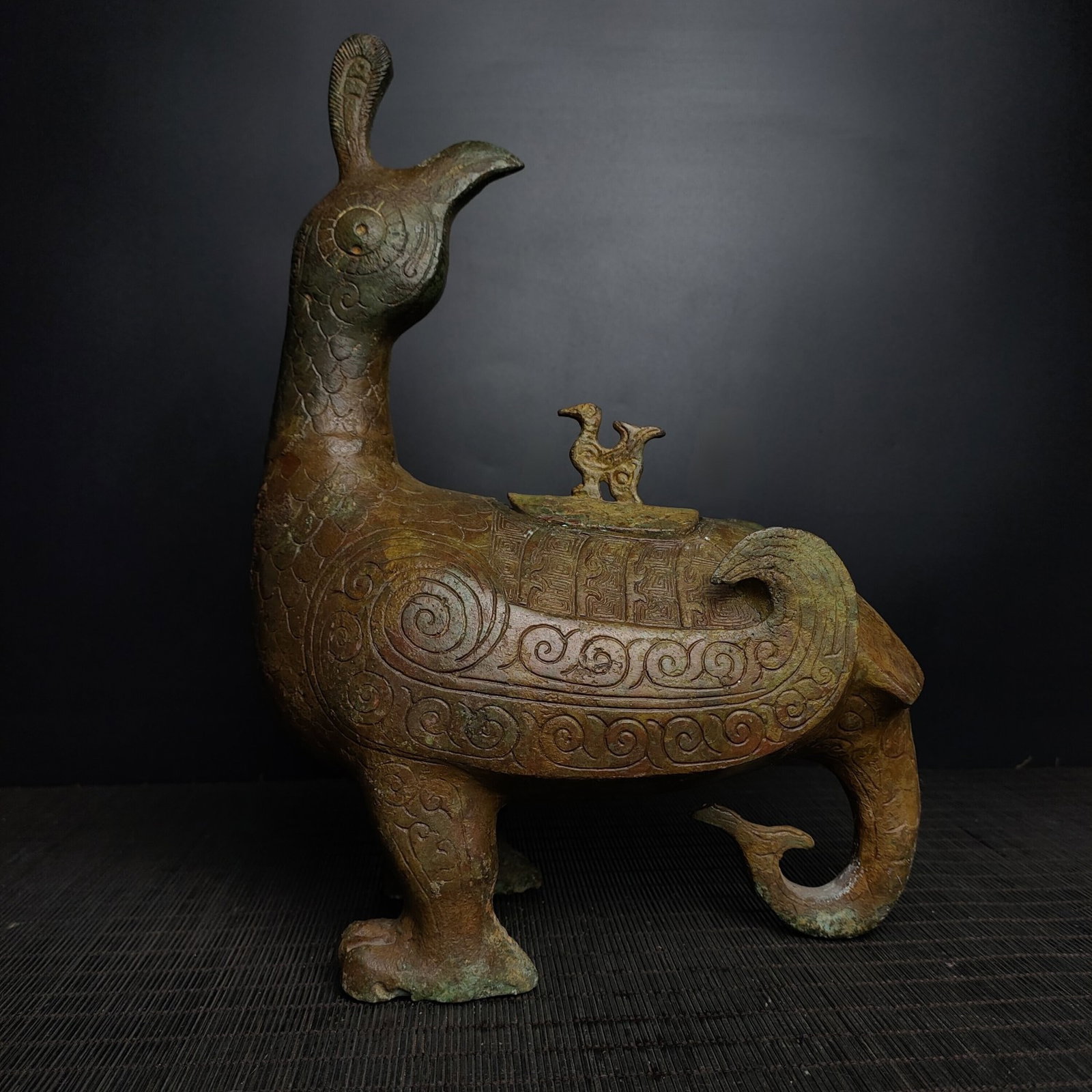 A Fine Bronze Phoenix?Bird Vessel (1 of 9)