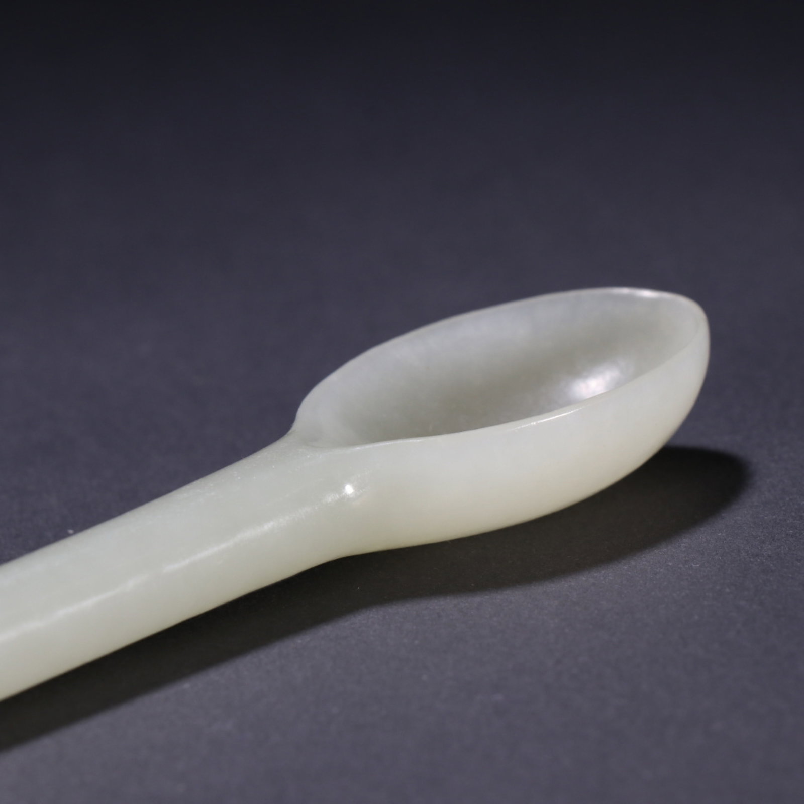 An Exquisite White Jade Spoon - 7