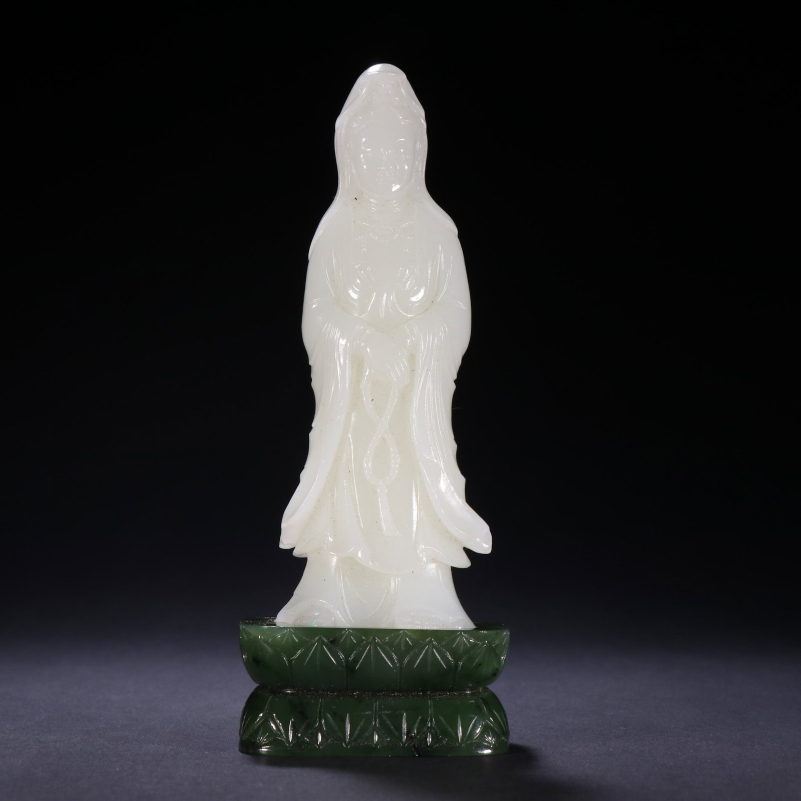 An Exquisite Standing White Jade Guanyin Statue (1 of 9)