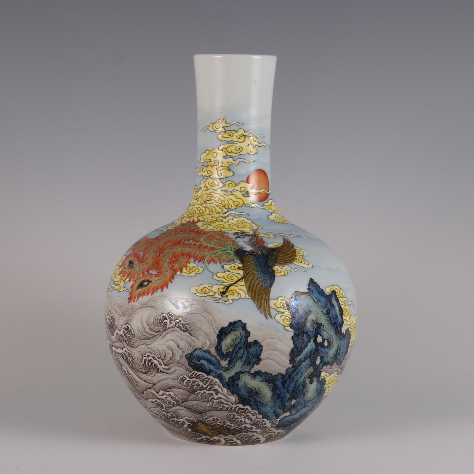 An Exquisite falangcai phoenix inscribed poem globular vase,: An Exquisite falangcai phoenix inscribed poem globular vase,Qing Dynasty, China,Yongzheng Six-character Mark,Size:12.6inx8.1in,珐琅彩凤凰题诗天球&