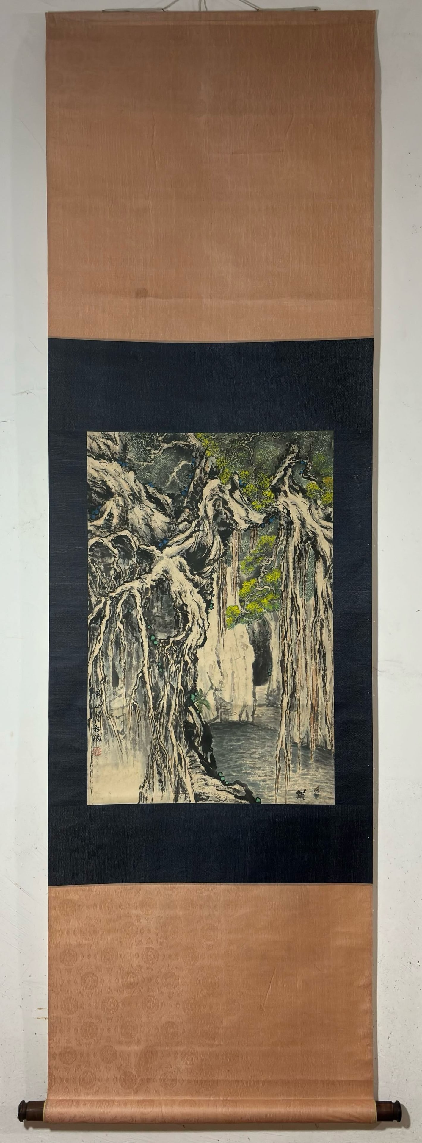 A ChineseInk?on?PaperHangingScroll,Landscape: A ChineseInk‑on‑PaperHangingScroll,Landscape,GuanShanyue,Without frame Size:27inx17.9in,一副中国水墨山水图纸本立$