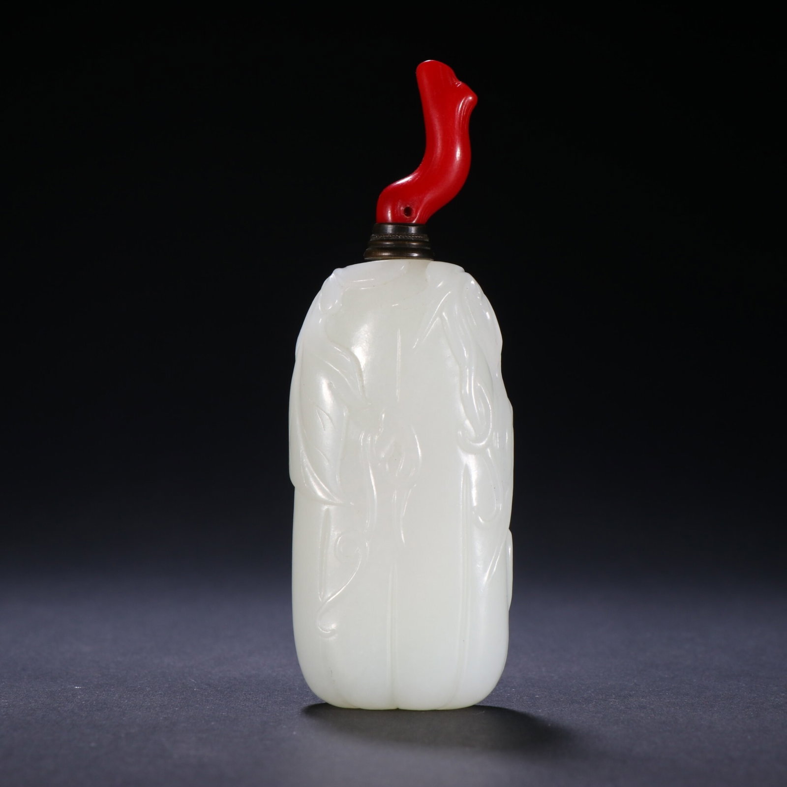 An Exquisite White Jade Snuff Bottle Symbolizing Continuous Prosperous Descendants (1 of 9)