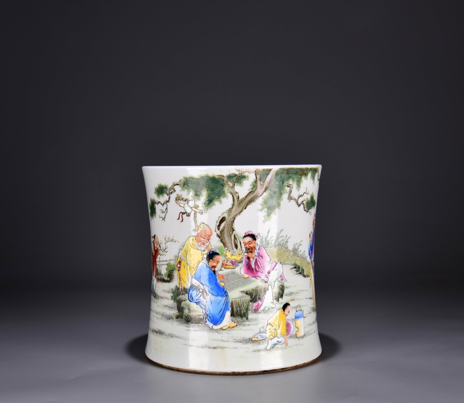 An Exquisite Famille Rose Brush Pot With Figure Story Patterns (1 of 10)
