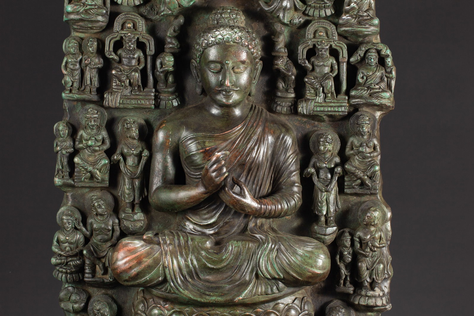 An Exquisite Alloy Bronze Buddha Statue - 2