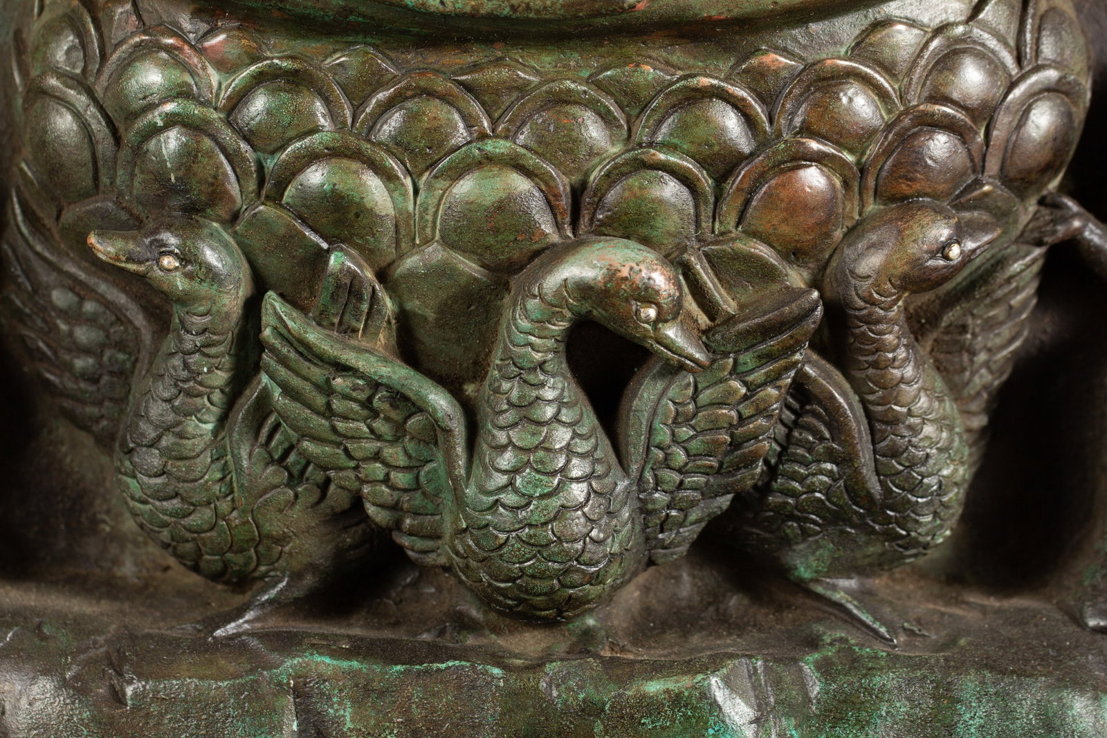 An Exquisite Alloy Bronze Buddha Statue - 4