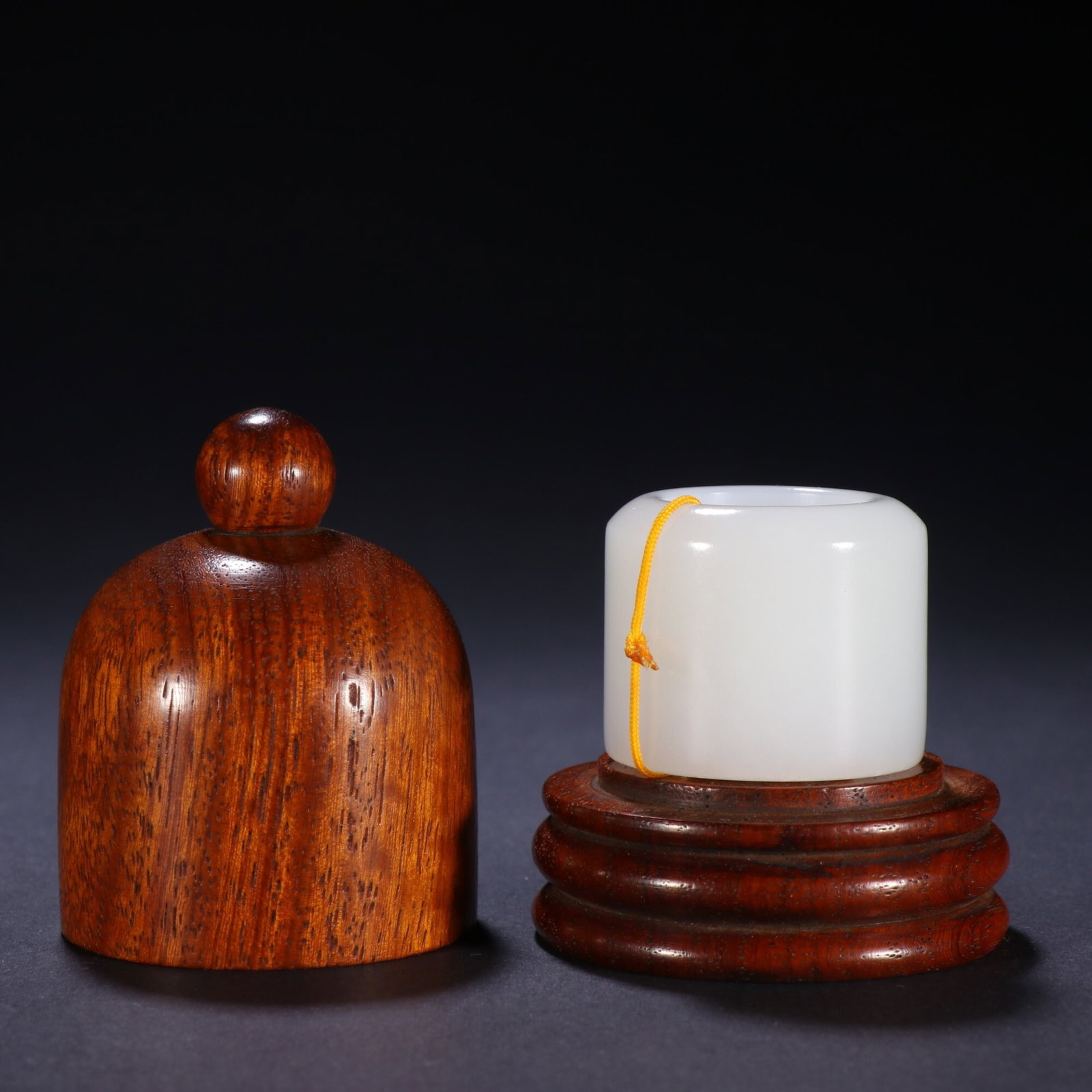 An Exquisite Plain White Jade Thumb Ring: An Exquisite Plain White Jade Thumb Ring,China Qing Dynasty,Dimensions:1.1inx0.9in,Weight:45.9g,白玉素面扳指,中国清代