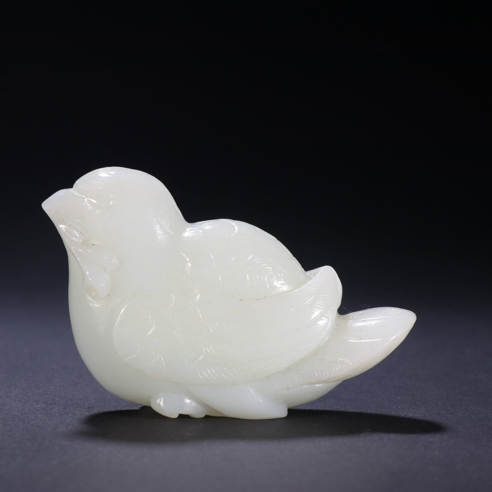 An Exquisite White Jade Quail Hand Piece (1 of 9)
