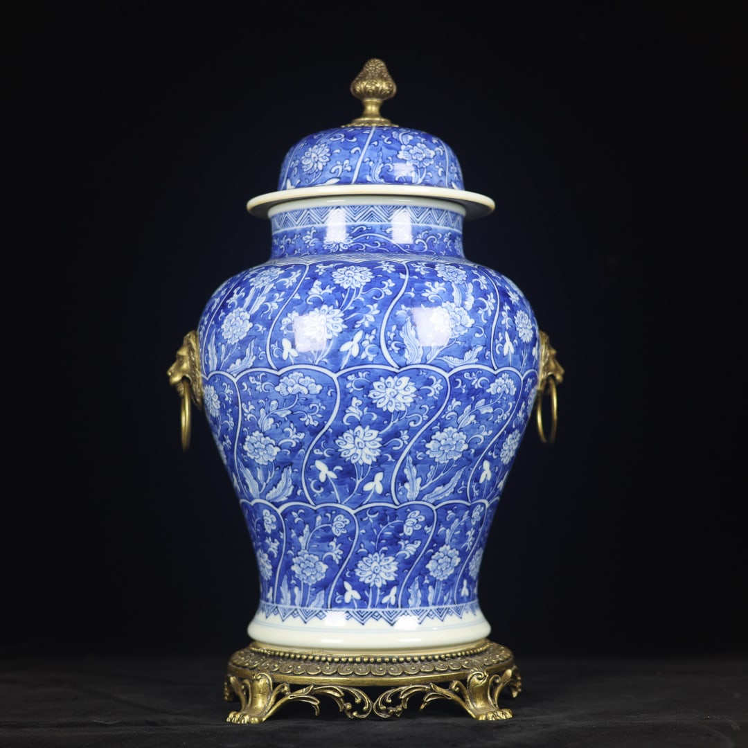 An Exquisite Blue And White Lidded Jar With Copper Lion Ears,Interlocking Floral Pattern (1 of 8)