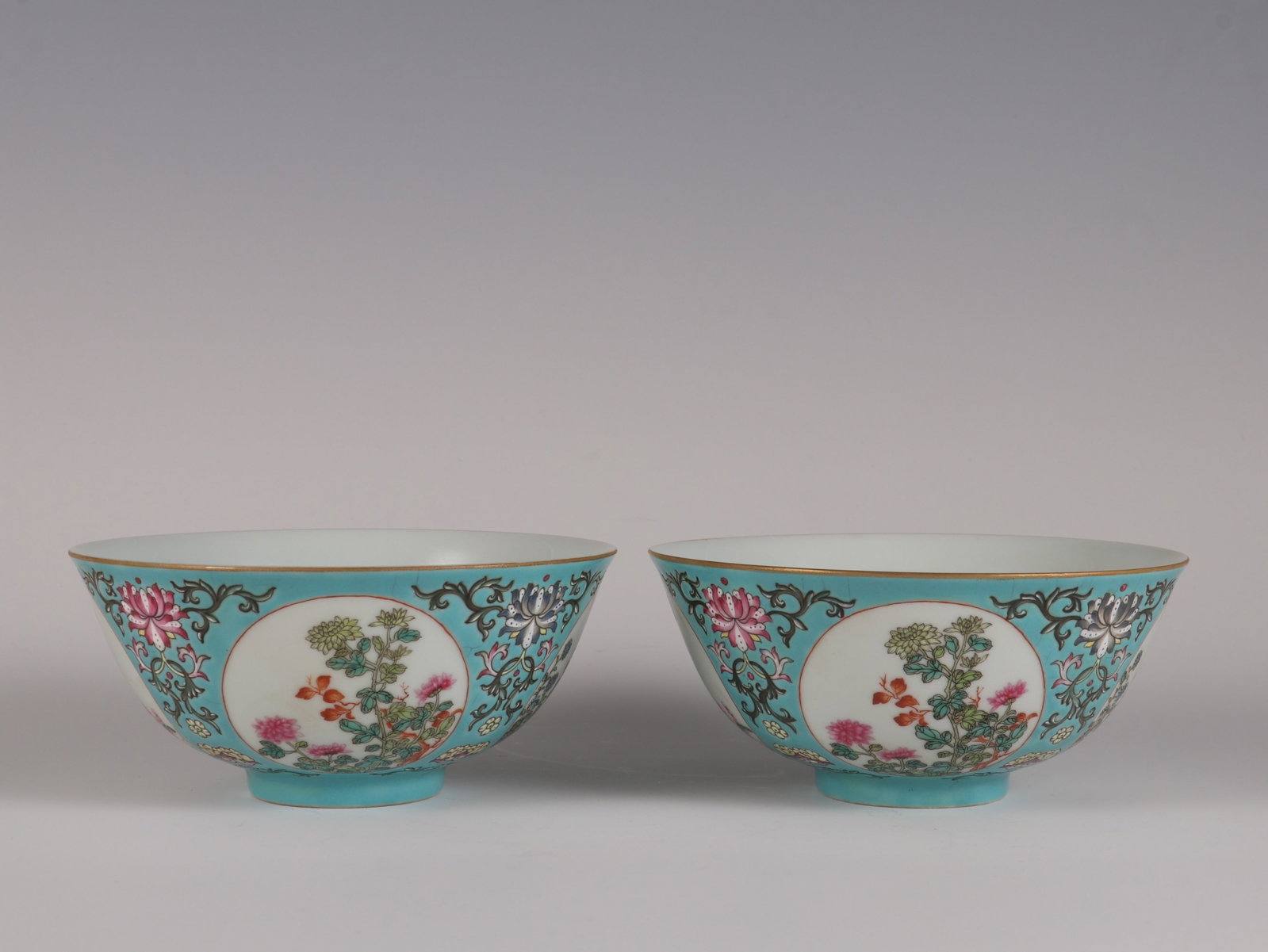 A Pair of Exquisite turquoise green ground famille rose medallion flower bowls, (1 of 11)
