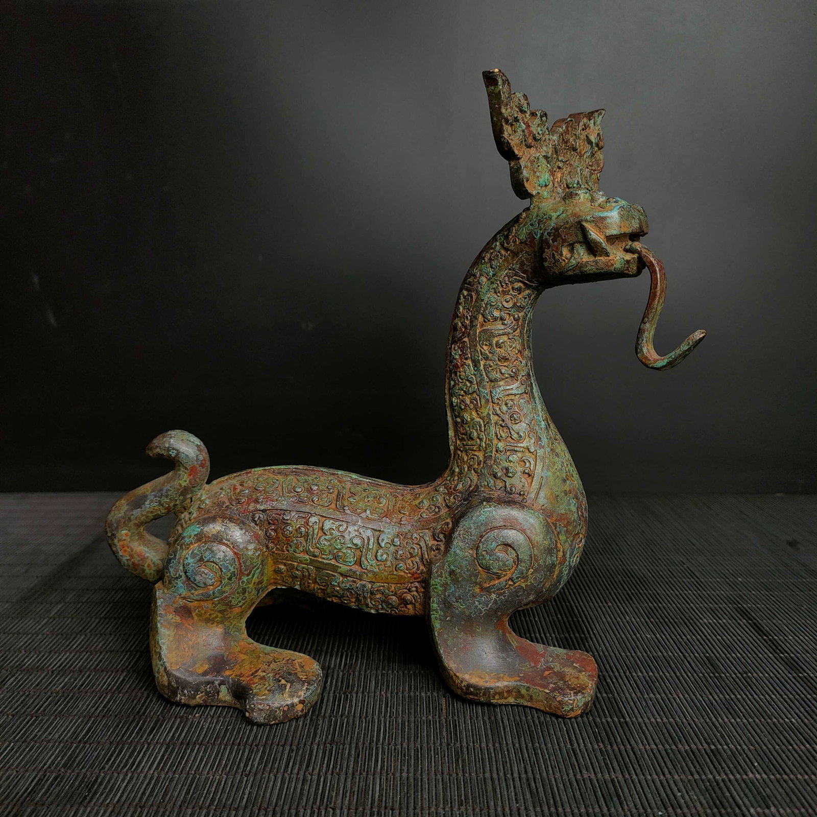 A Fine Bronze Auspicious?Beast Ornament: A Fine Bronze Auspicious‑Beast Ornament,Chinese Warring States Period,Dimensions:7.9inx7.9in,Weight:1400g,青铜瑞兽摆件,中国战国时