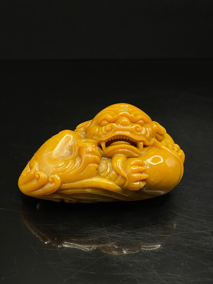 A Fine Tianhuang Stone Free?Form Hand Piece With Auspicious Beast Chasing Pearl (1 of 8)