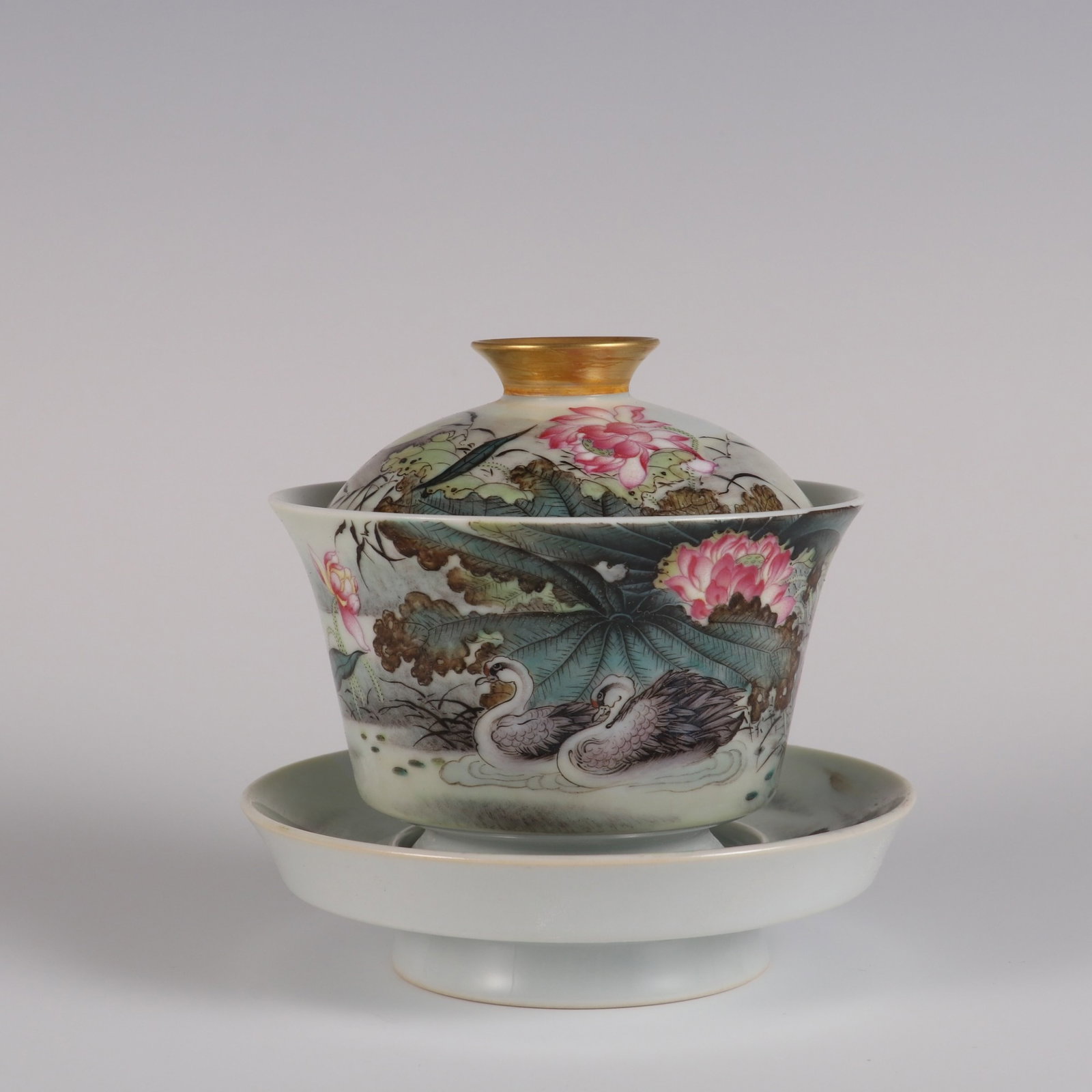 An Exquisite falangcai lotus pond interest three-piece lidded bowl, (1 of 9)
