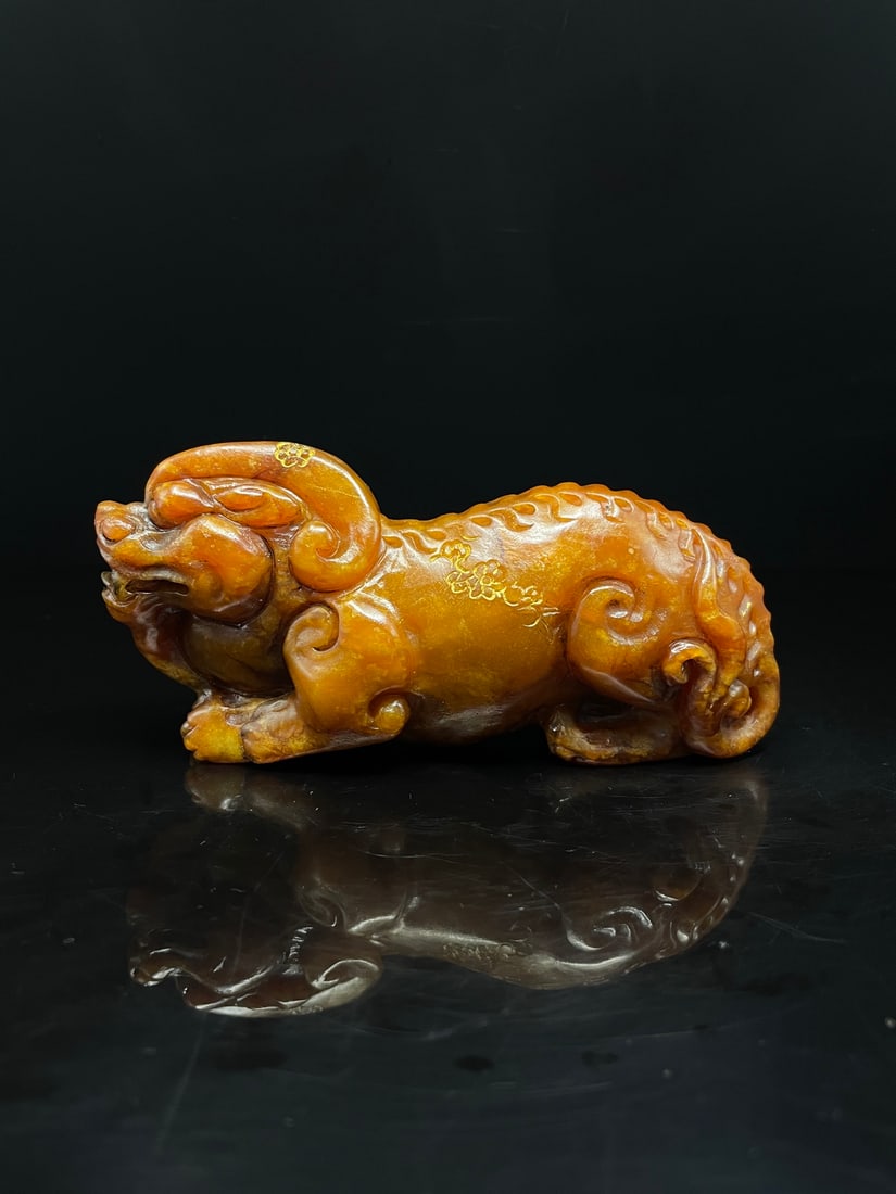 A Fine Tianhuang Stone Pi?Yao Ornament: A Fine Tianhuang Stone Pi‑Yao Ornament,Qing Dynasty Of China,With