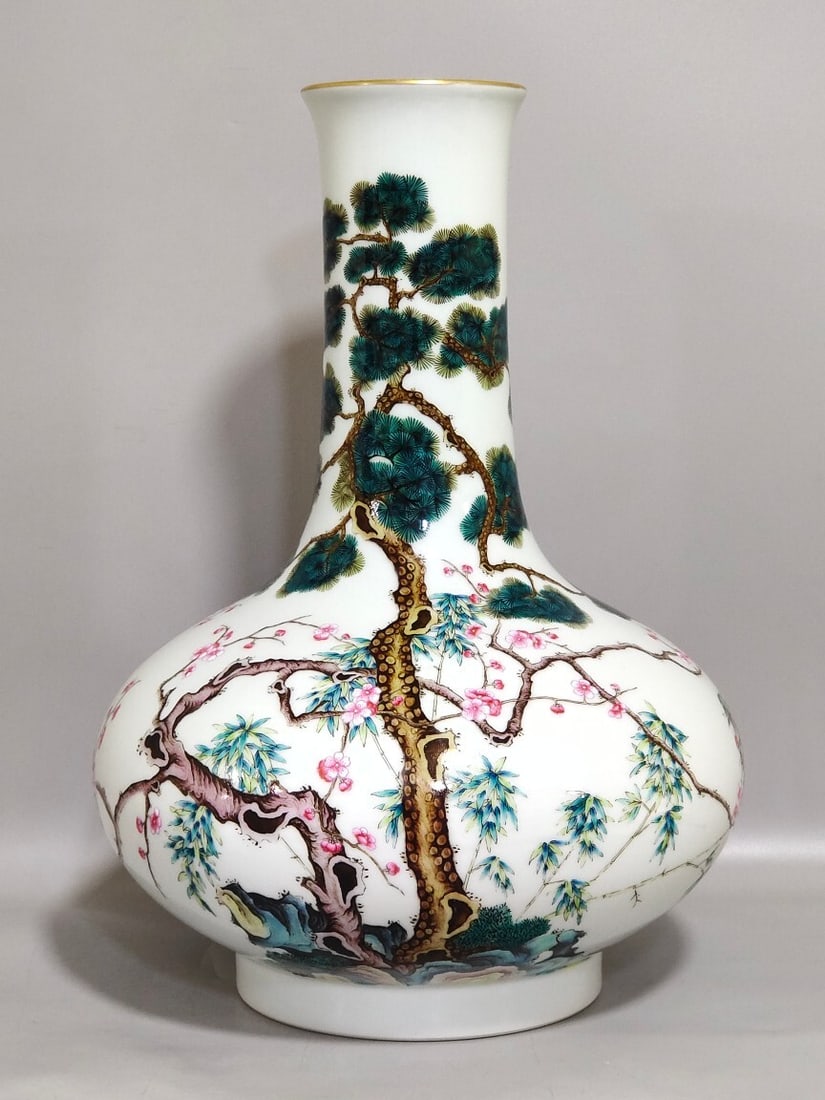 An Exquisite Flat-Belly Vase Painted With Famille Rose Three Winter Friends (Pine,Bamboo,Plum): An Exquisite Flat-Belly Vase Painted With Famille Rose Three Winter Friends (Pine,Bamboo,Plum) Patterns,Qing Dynasty,China,Qianlong Six-character Mark,粉彩岁寒三友&