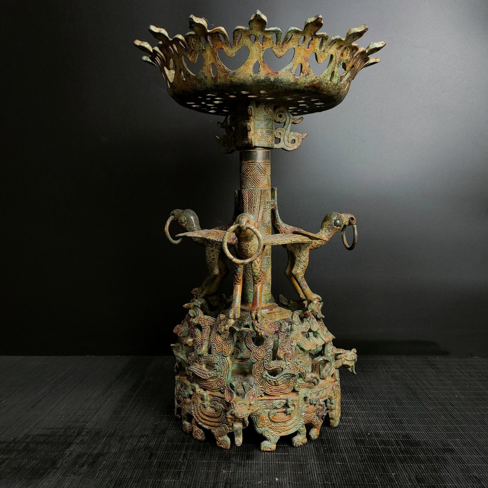 A Fine Openwork Bronze Phoenix?Bird Lamp - 2