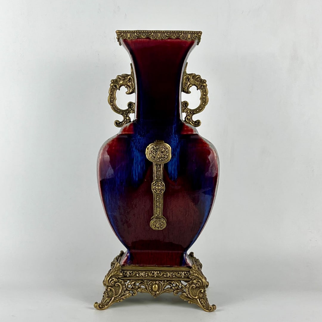 An Exquisite Langyao Red Transmutation Glaze Square Vase With Ruyi Ears: An Exquisite Langyao Red Transmutation Glaze Square Vase With Ruyi Ears,China Qing Dynasty,Six-Character Yongzheng Mark,Dimensions:17.3inx7.5in,郎窑红窑变釉如