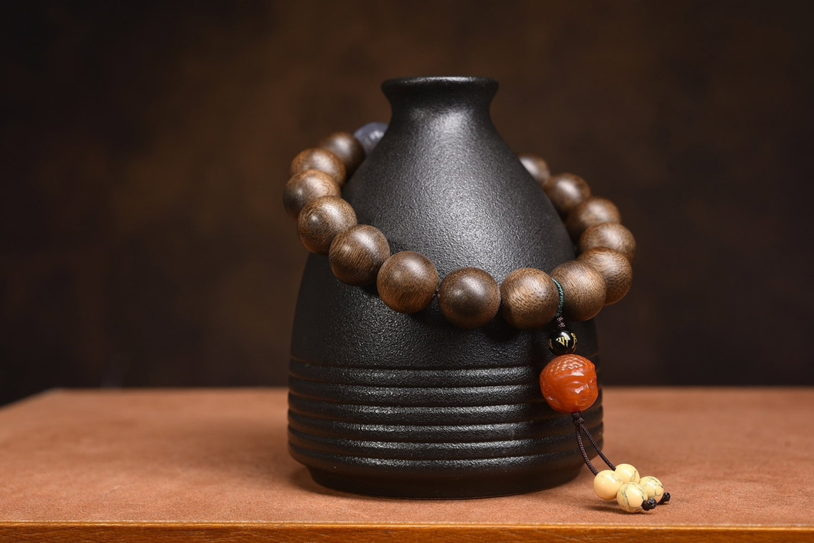 An Exquisite Eaglewood Bracelets - 6