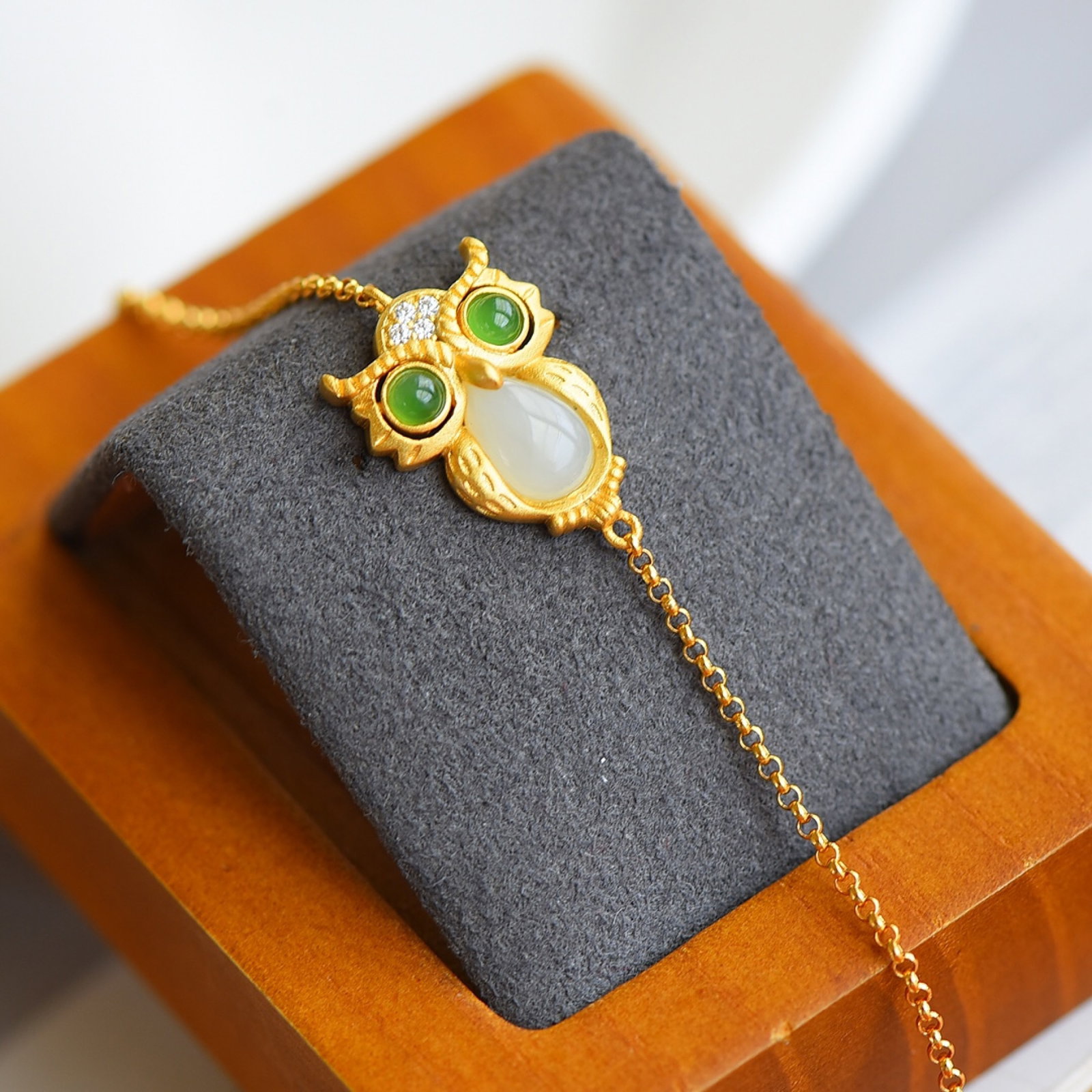 An Exquisite Crystal Bracelets - 4