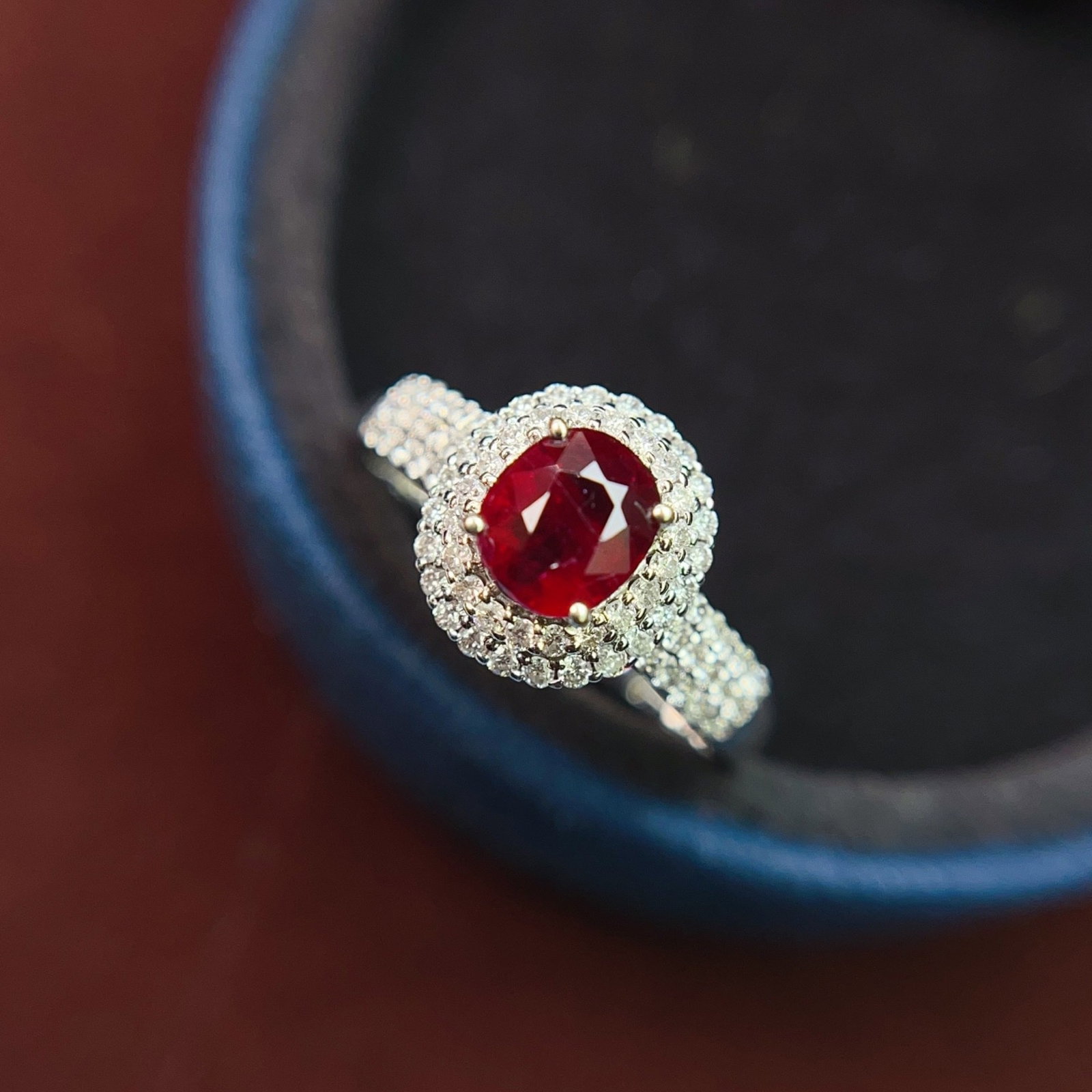 An Exquisite Aquamarine Pi Xiu Pendant: An Exquisite Cinnabar Pi Xiu Pendant, Size:2cmx4cm, Weight:20g 朱砂貔貅挂件