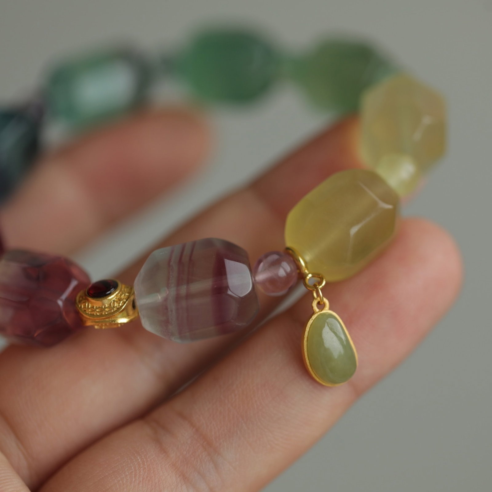 An Exquisite Crystal Bracelets - 4