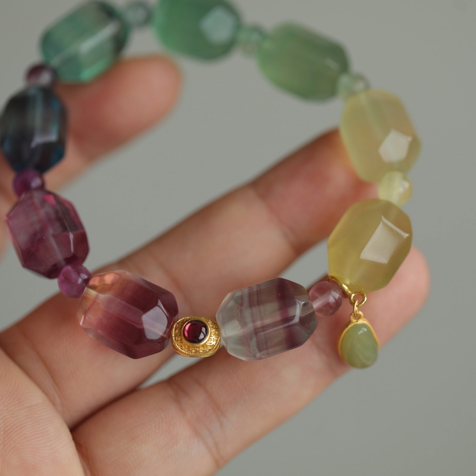 An Exquisite Crystal Bracelets - 6
