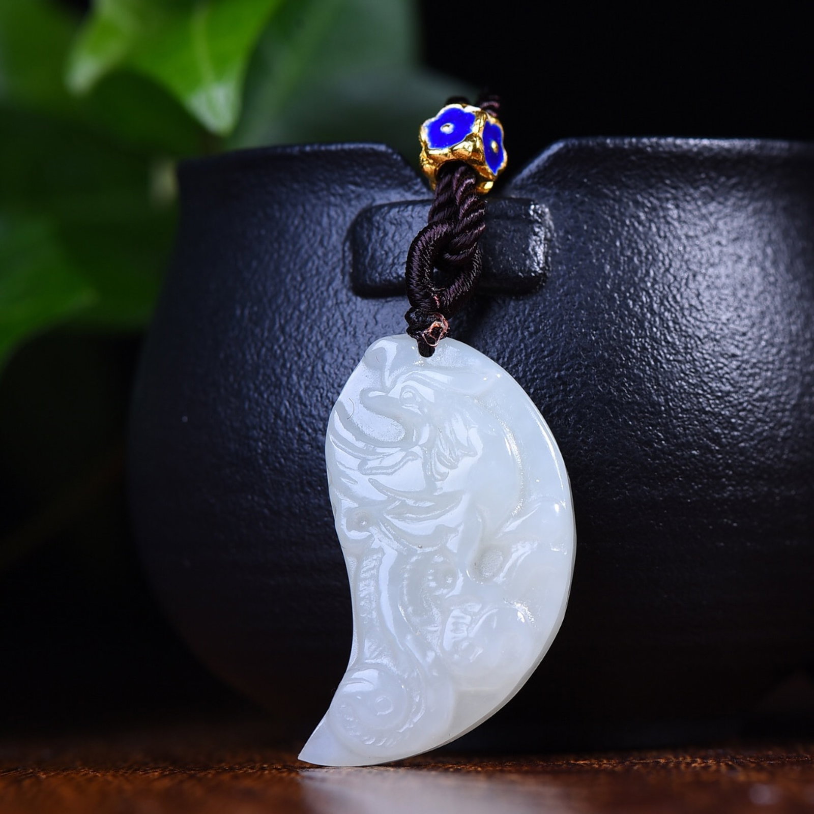 An Exquisite Dzi Bead Pendant: An Exquisite Dzi Bead Pendant,Size:53mmx12mm 天珠挂件