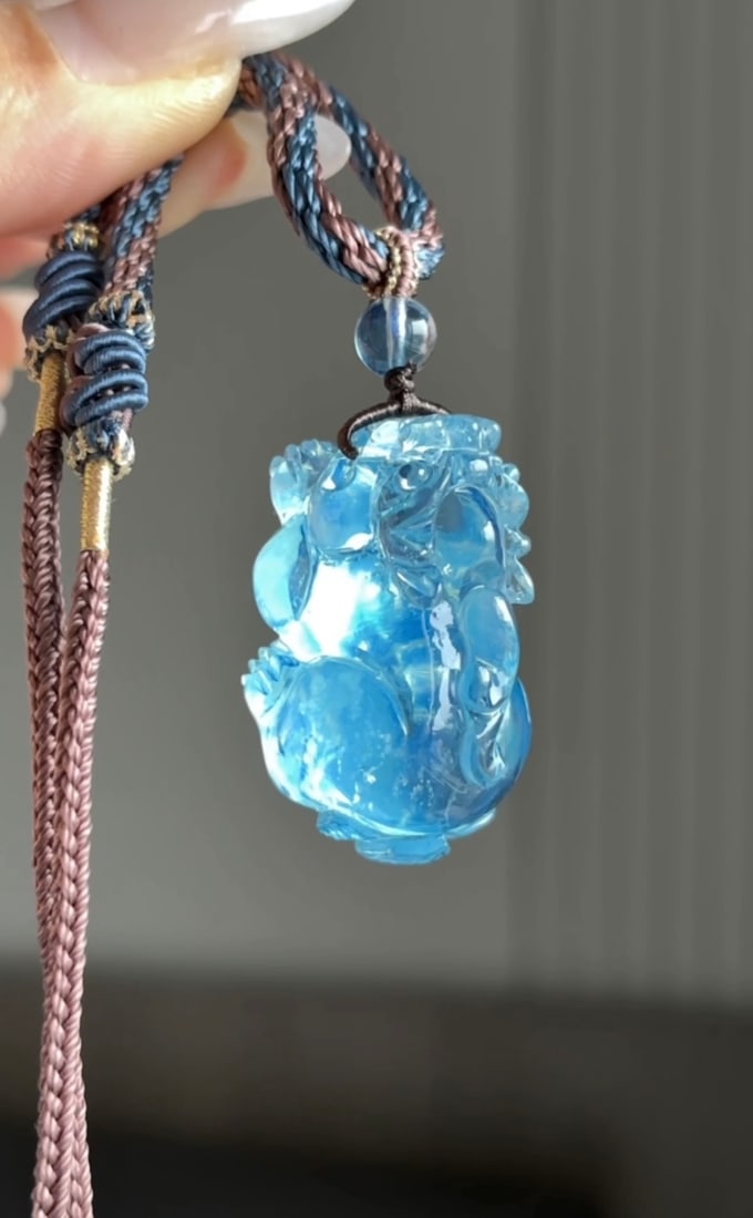 An Exquisite Cinnabar Figure Pattern Pendant: An Exquisite Cinnabar Figure Pattern Pendant, Size:3cmx5cm, Weight:14g 朱砂人物纹挂件
