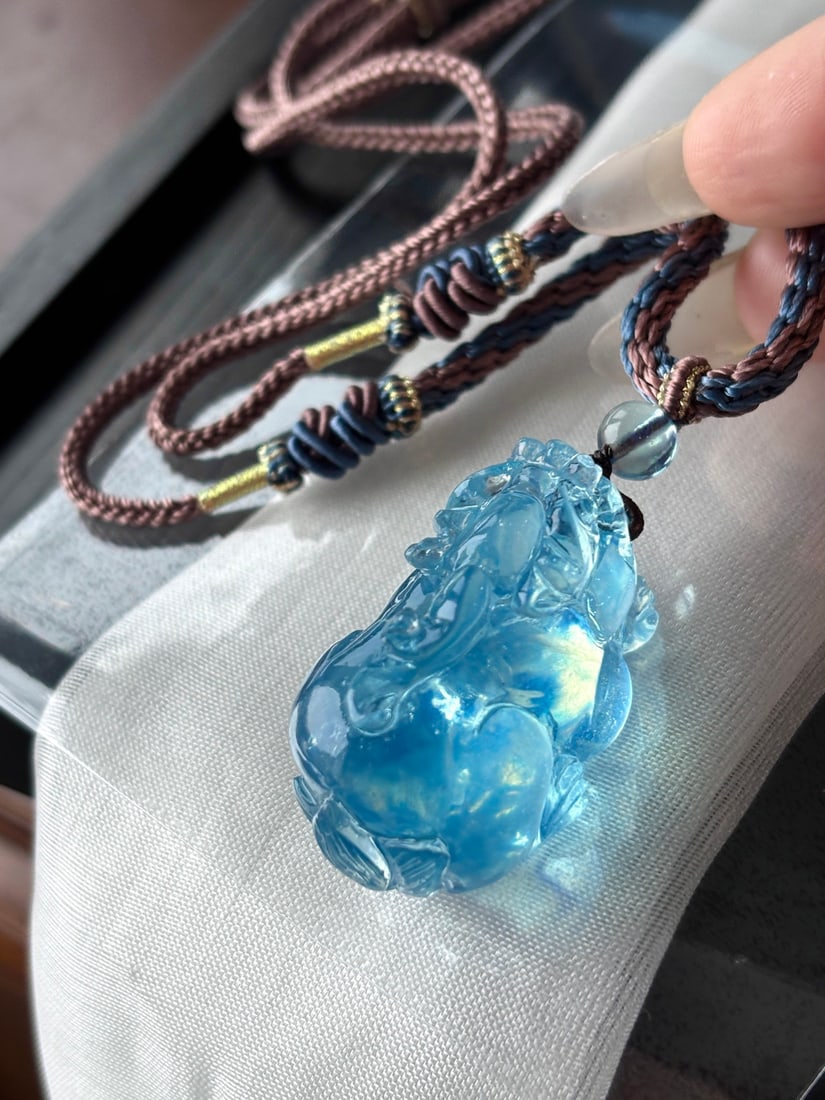 An Exquisite Cinnabar Figure Pattern Pendant - 5