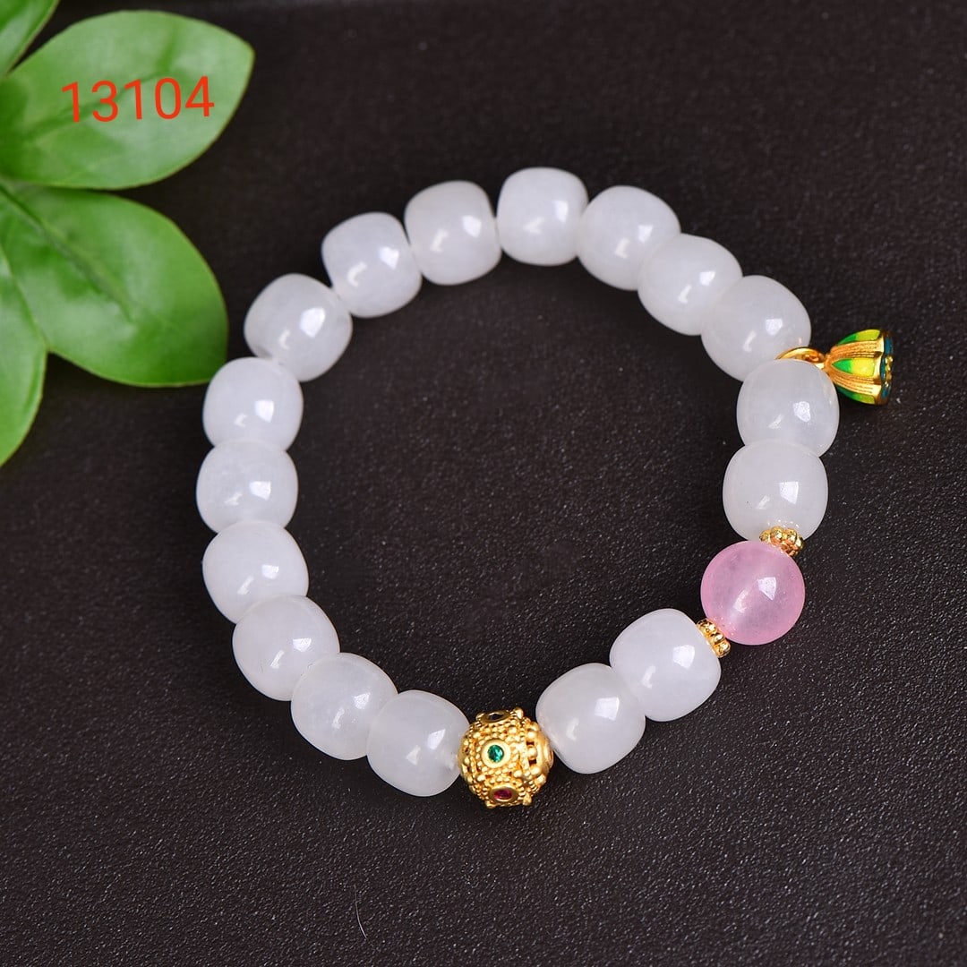 An Exquisite Jasper Bracelets: An Exquisite Jasper Bracelets,Size:6mm 碧玉手串