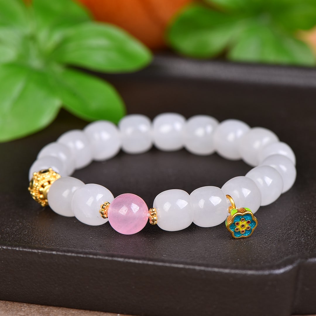 An Exquisite Jasper Bracelets - 2