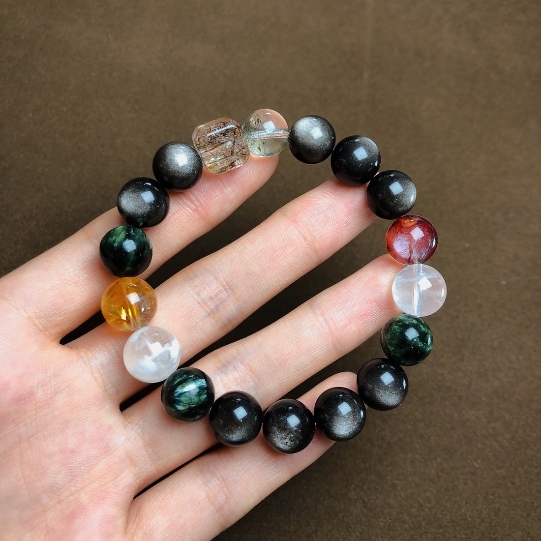 An Exquisite Dzi Bead Necklace: A Pair of Exquisite Sterling Silver-Gold Plated Inlaid White Jade Earrings,Inlaid Diamond,Size:6mmx8mm
