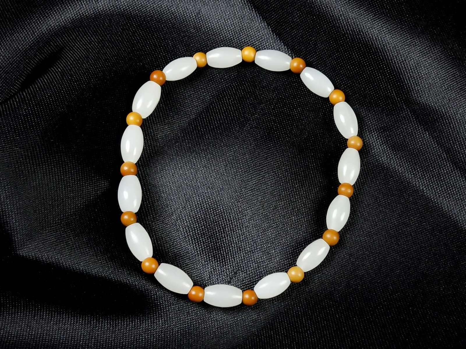 An Exquisite Crystal Bracelets - 5