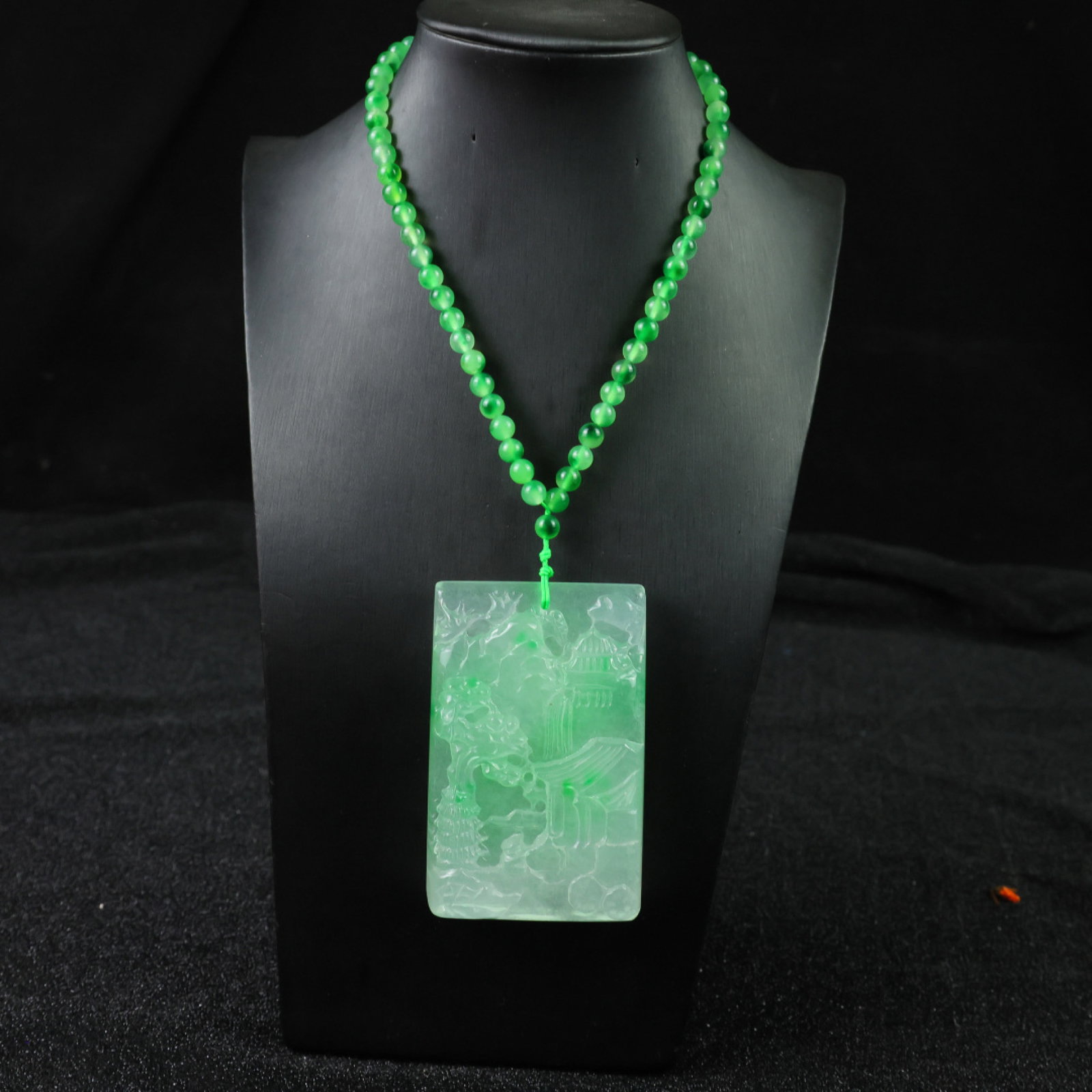 An Exquisite Sterling Silver-Gold Plated Inlaid White Jade Pendant: An Exquisite White Jade Maitreya Buddha Pattern Pendant,Size:30mmx50mm (寓意) 寓意吉祥 工艺精湛