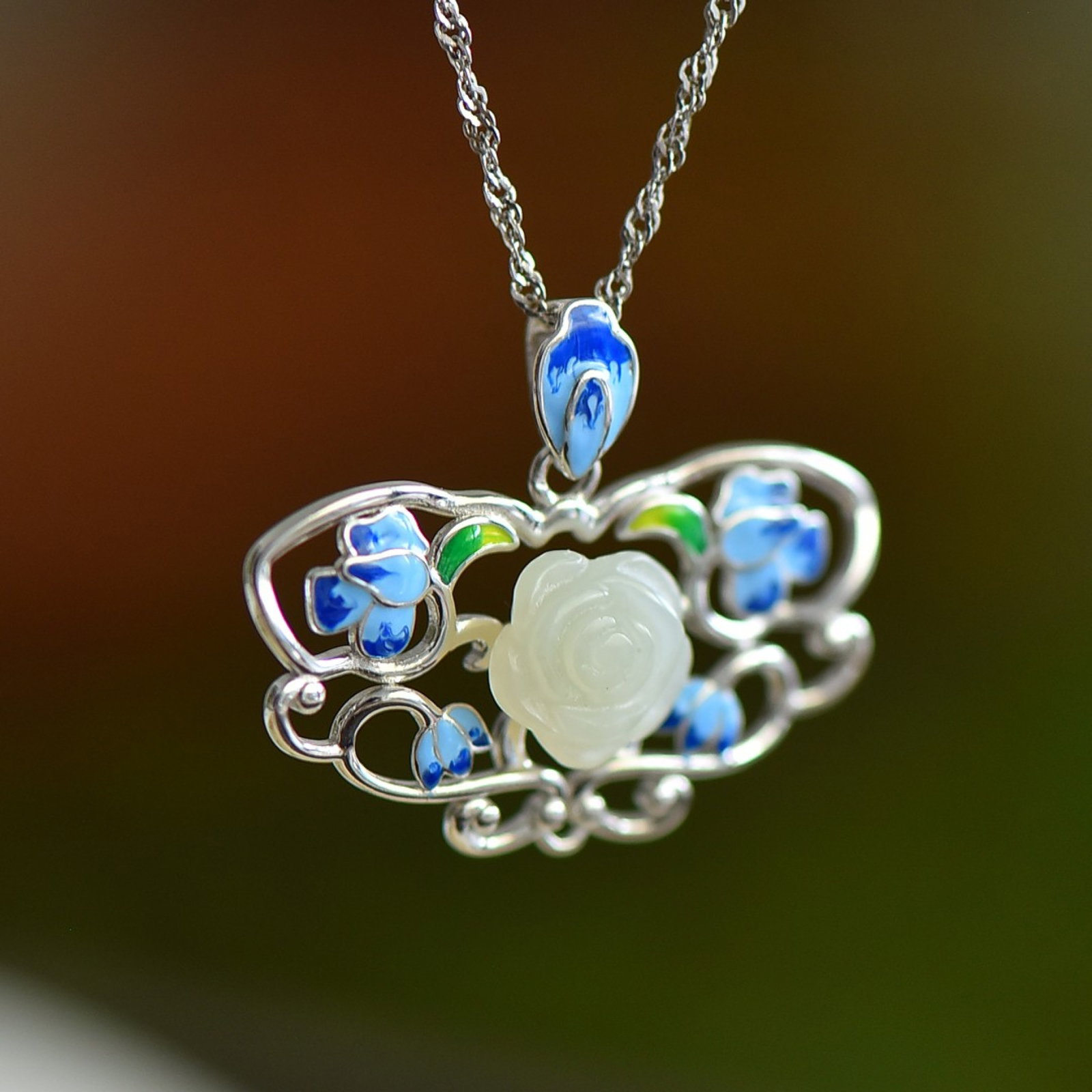 An Exquisite Sterling Silver Inlaid White Jade Enamel Pendant: An Exquisite Sterling Silver Inlaid White Jade Enamel Pendant 纯银镶白玉珐琅吊坠